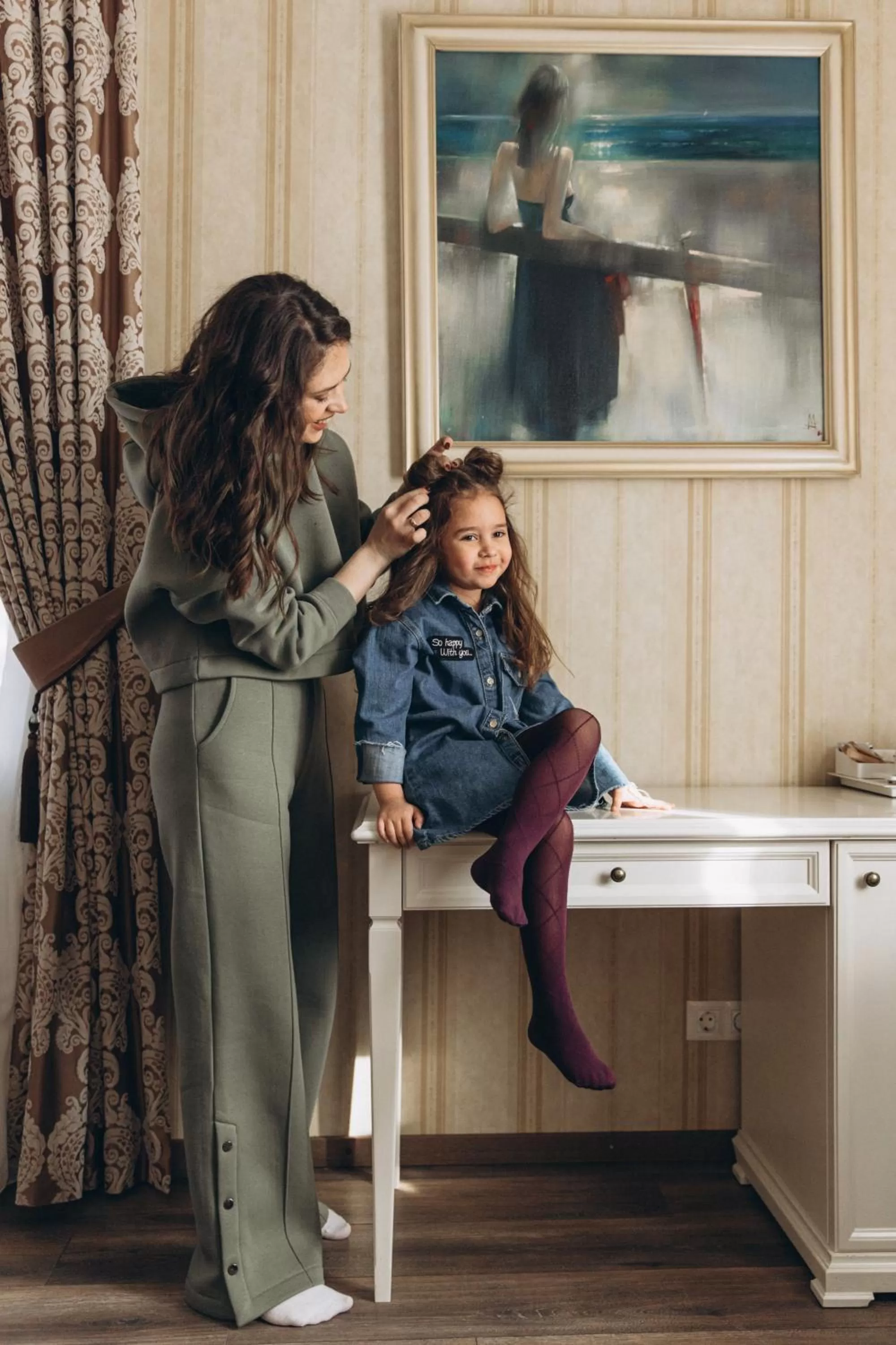 People in Hotel "Mandarin Clubhouse"