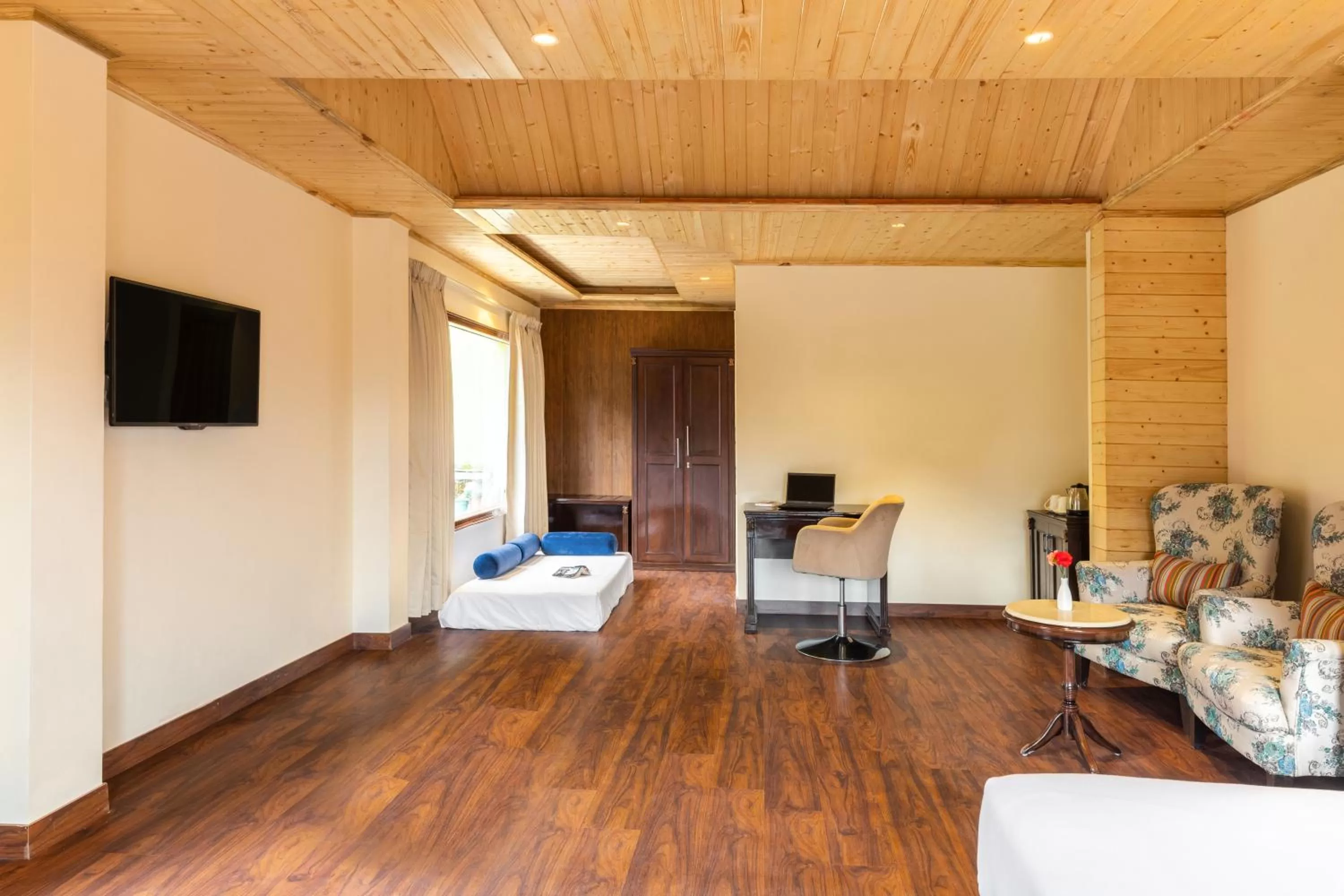 Living room in Maple Resort Chail