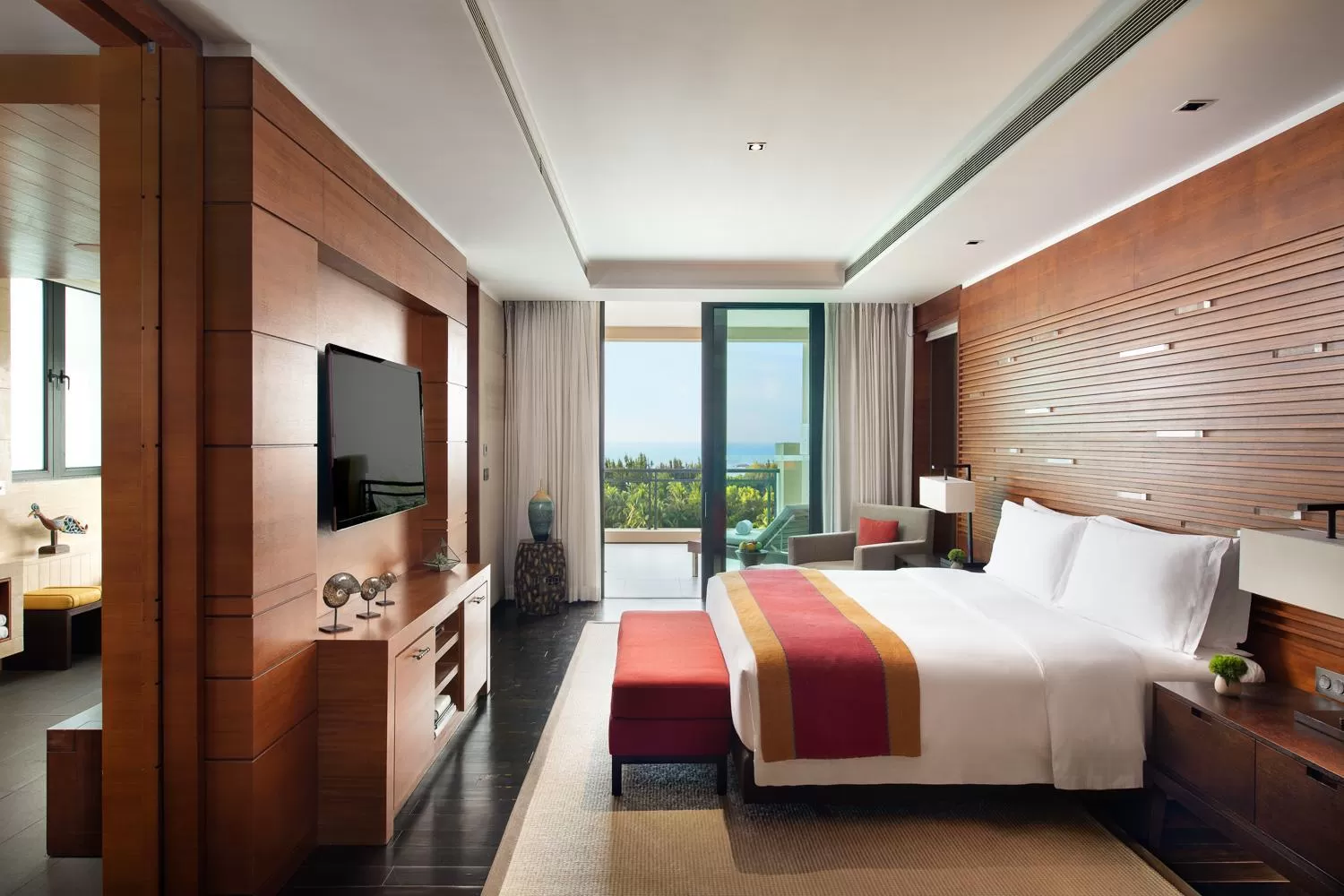 Bed in Raffles Hainan Clear Water Bay