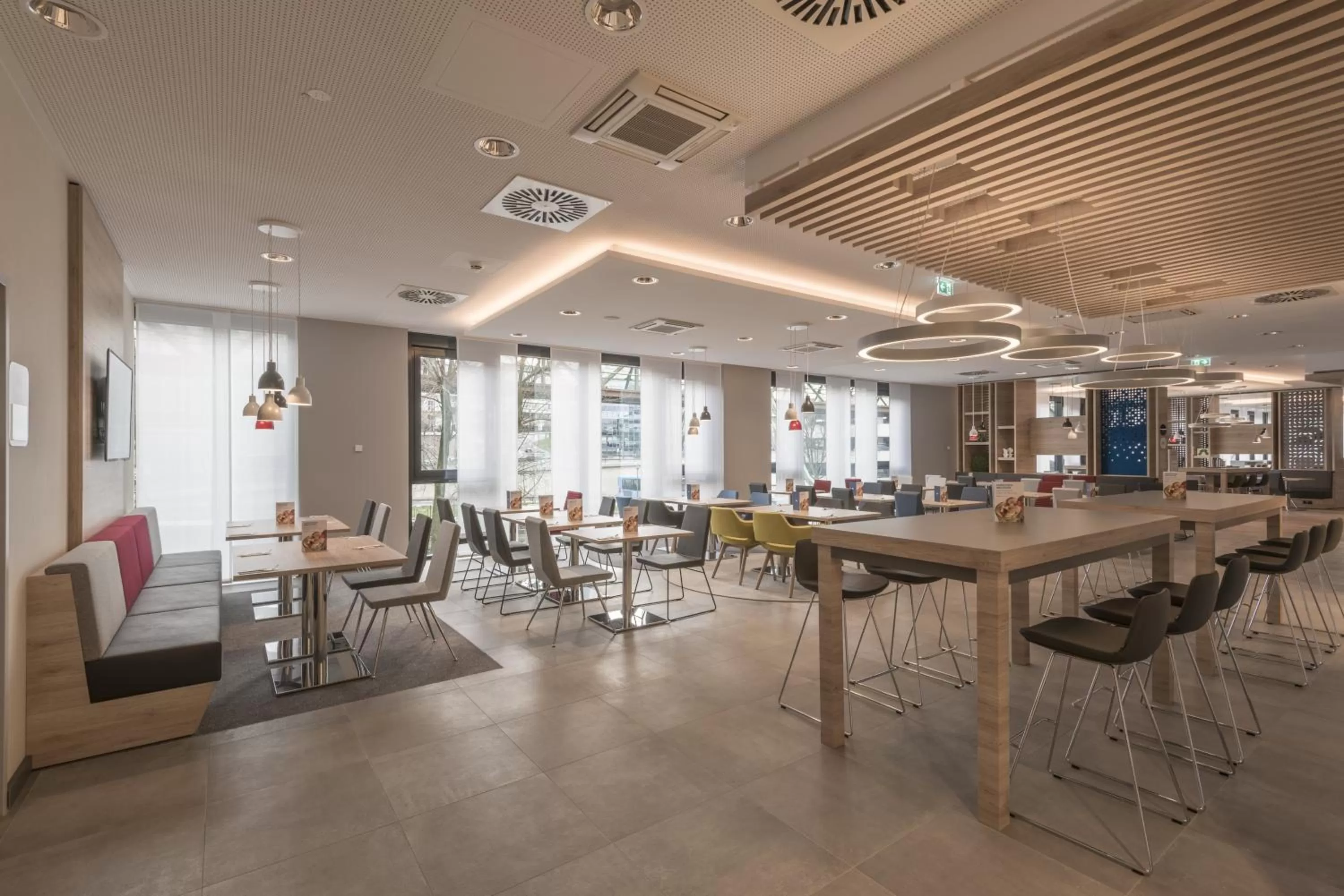 Breakfast in Holiday Inn Express - Wuppertal - Hauptbahnhof by IHG