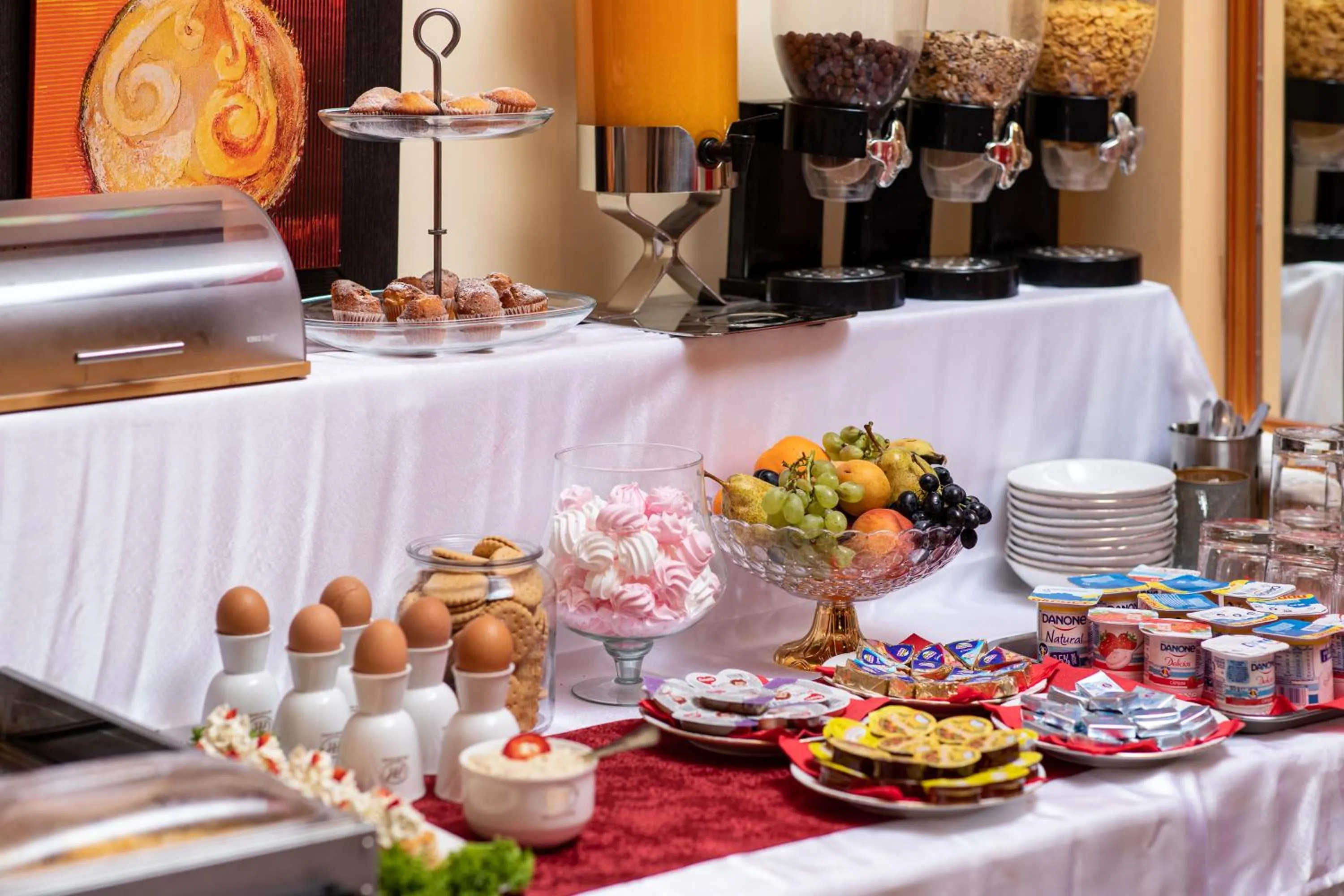 Breakfast in Grand Hotel