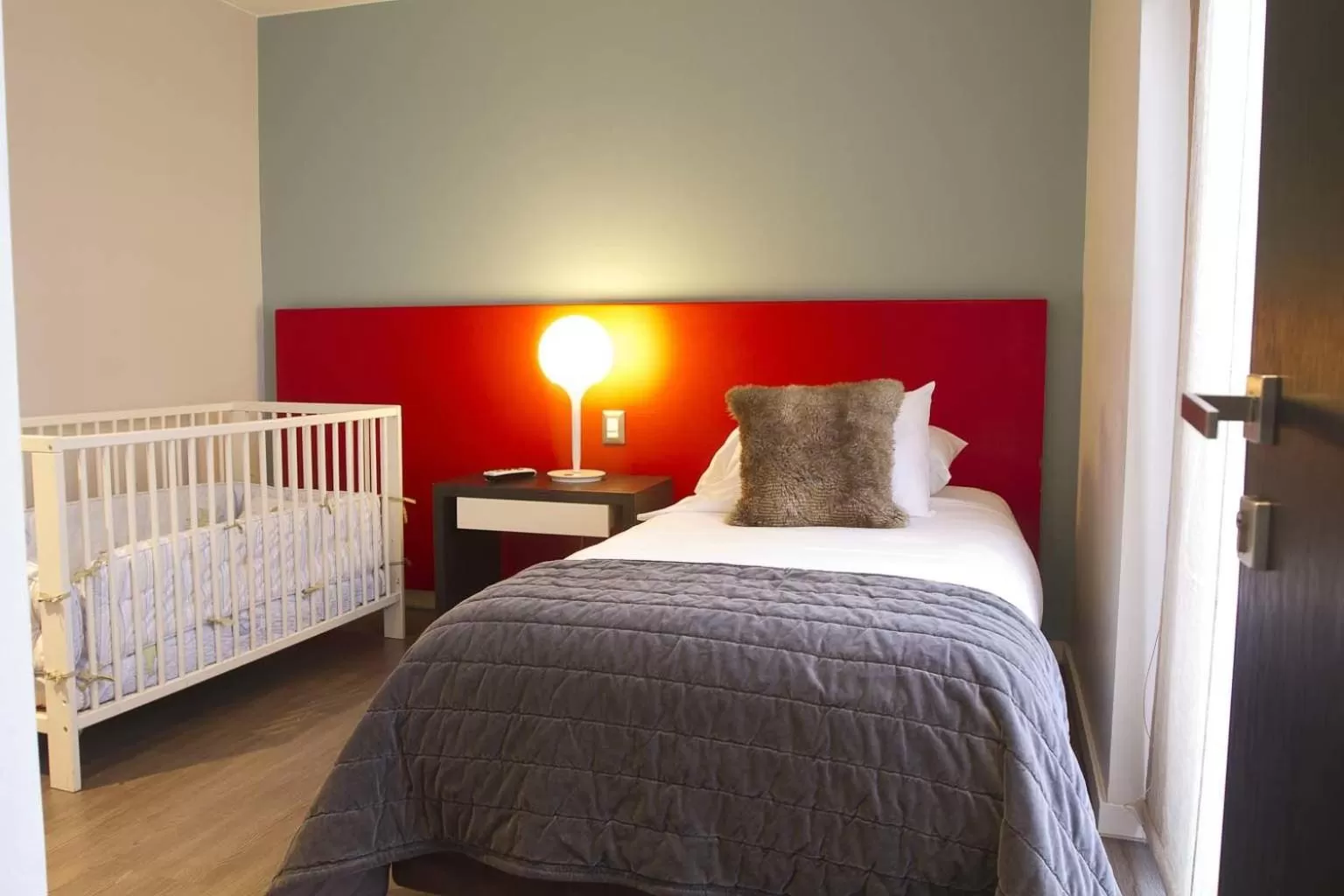 Photo of the whole room, Bed in Central Apartamentos Bogotá