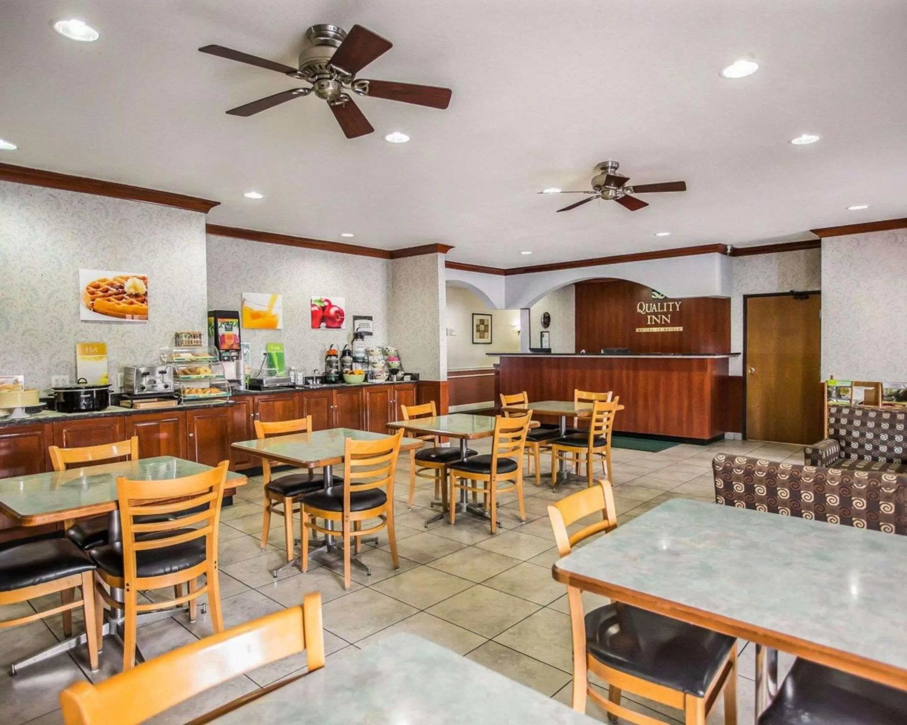 Restaurant/places to eat in Quality Inn Peru near Starved Rock State Park