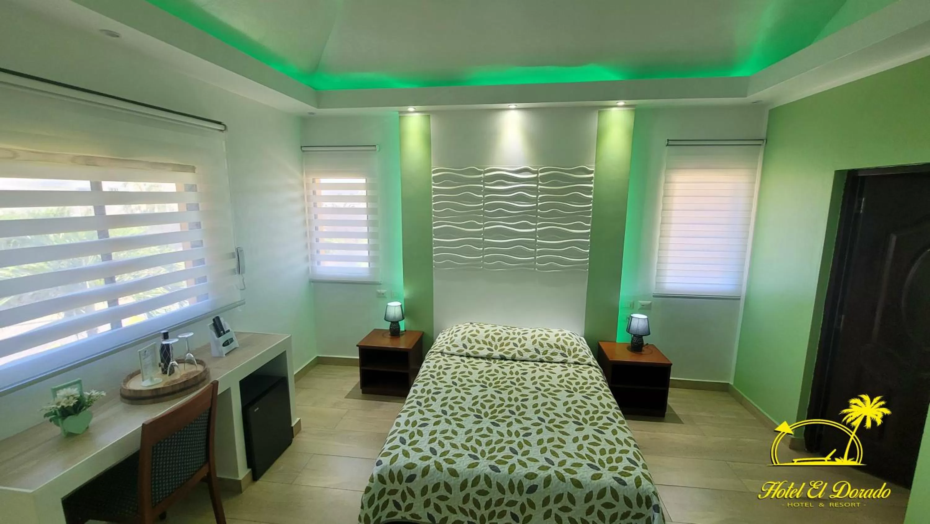 Photo of the whole room, Restaurant/Places to Eat in Hotel El Dorado