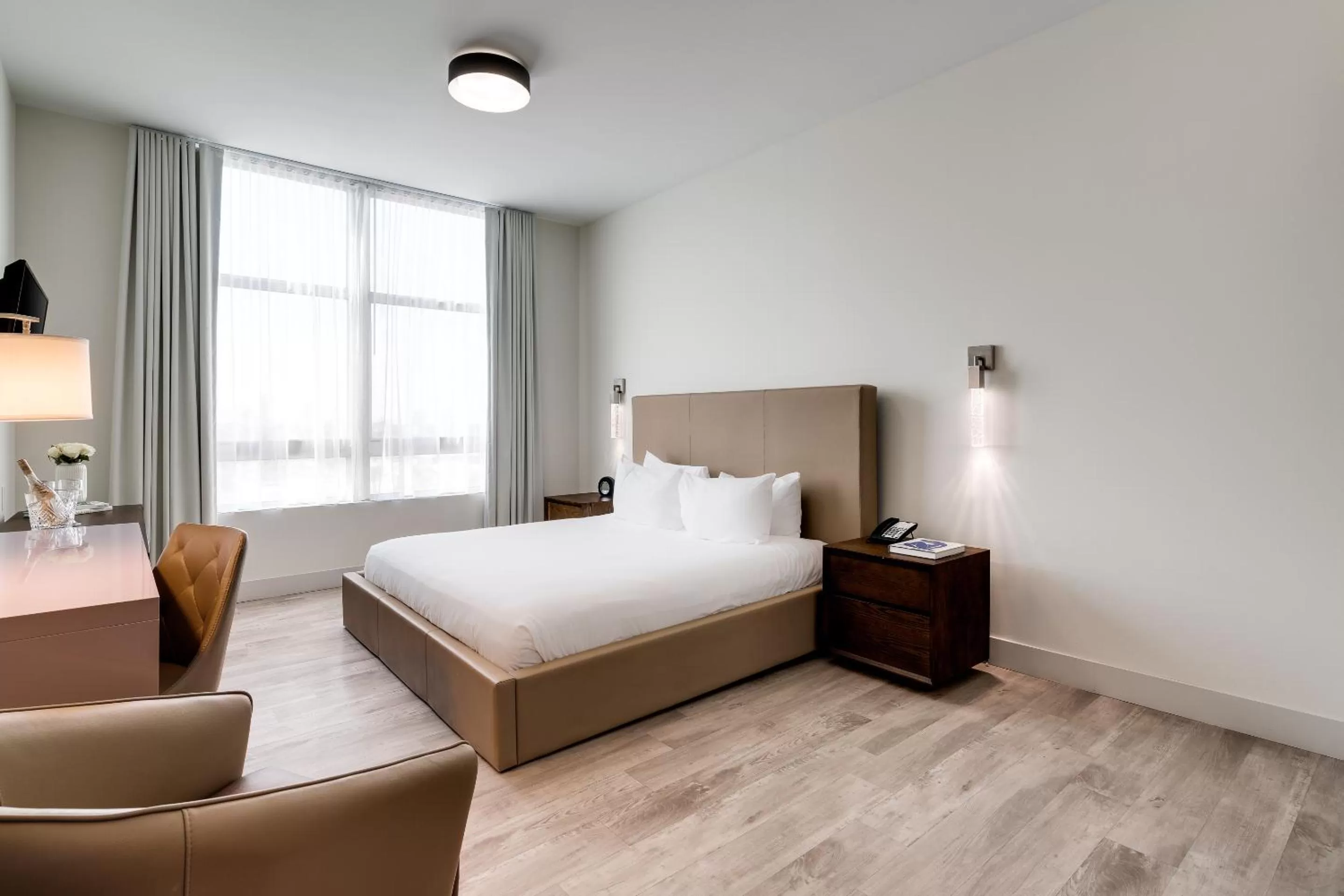 Bedroom, Bed in Costa Hollywood Beach Resort - An All Suite Hotel