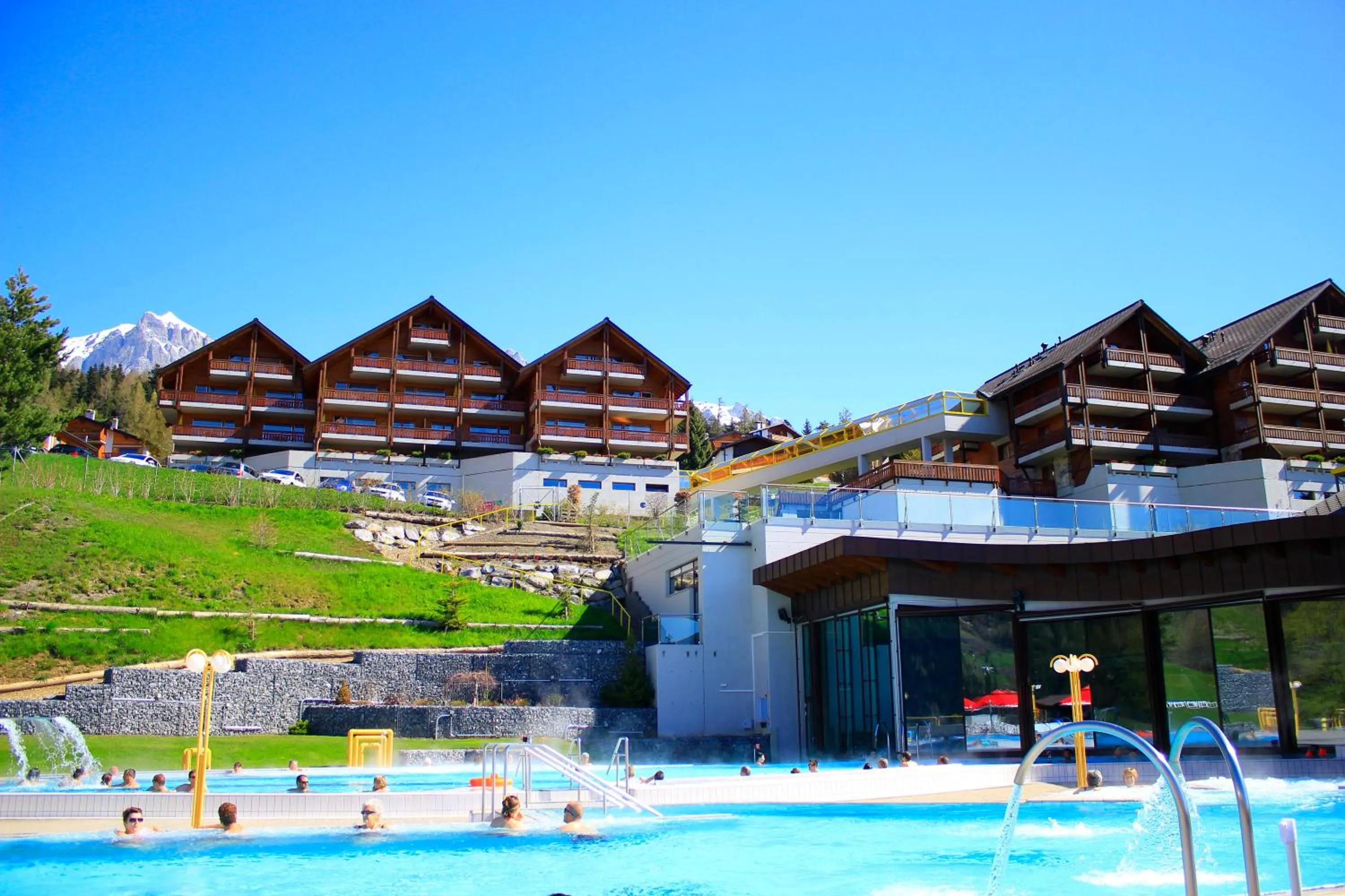 Hot Spring Bath in Hôtel Les Bains d'Ovronnaz