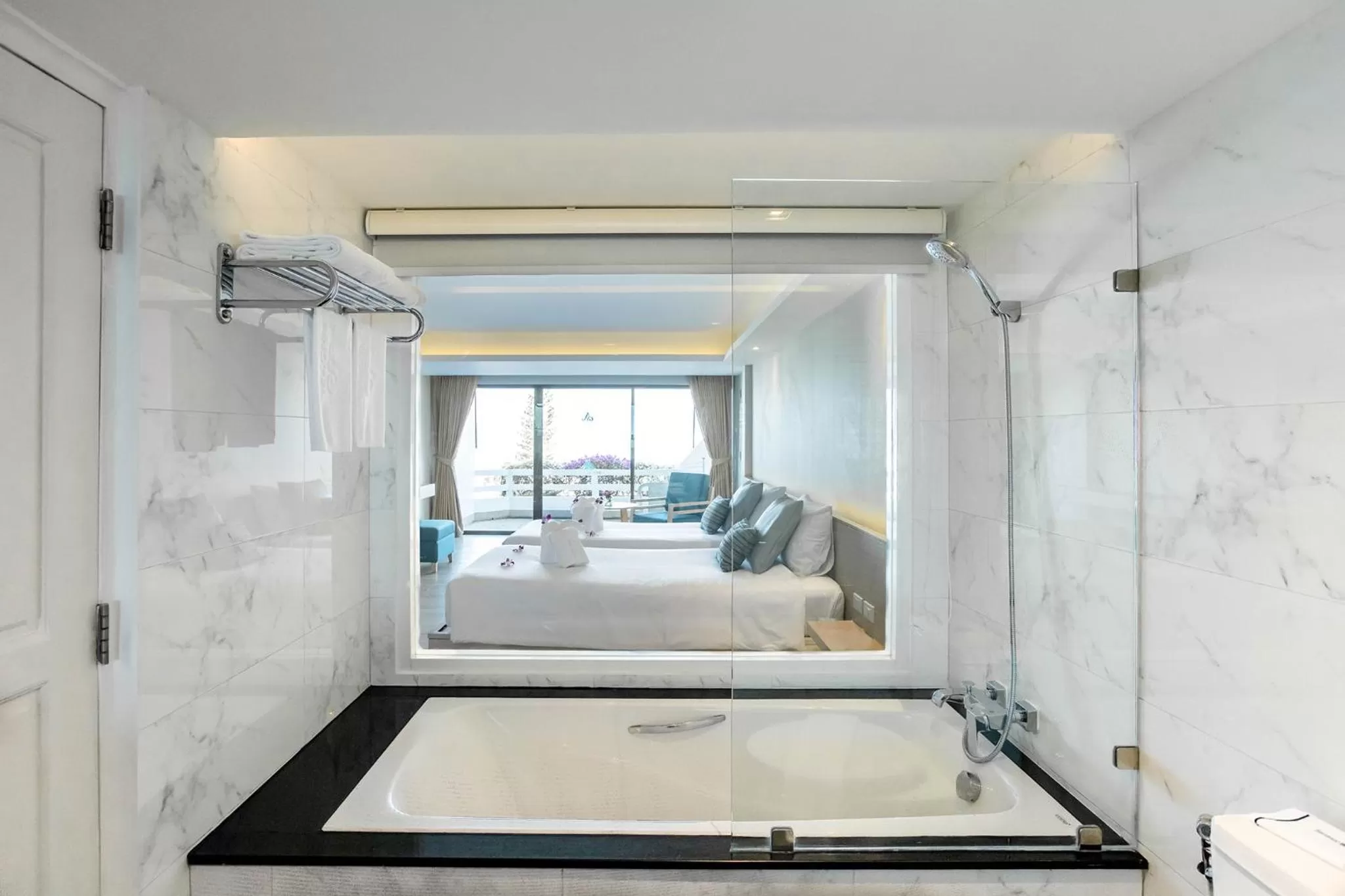 Bathroom in Methavalai Hotel