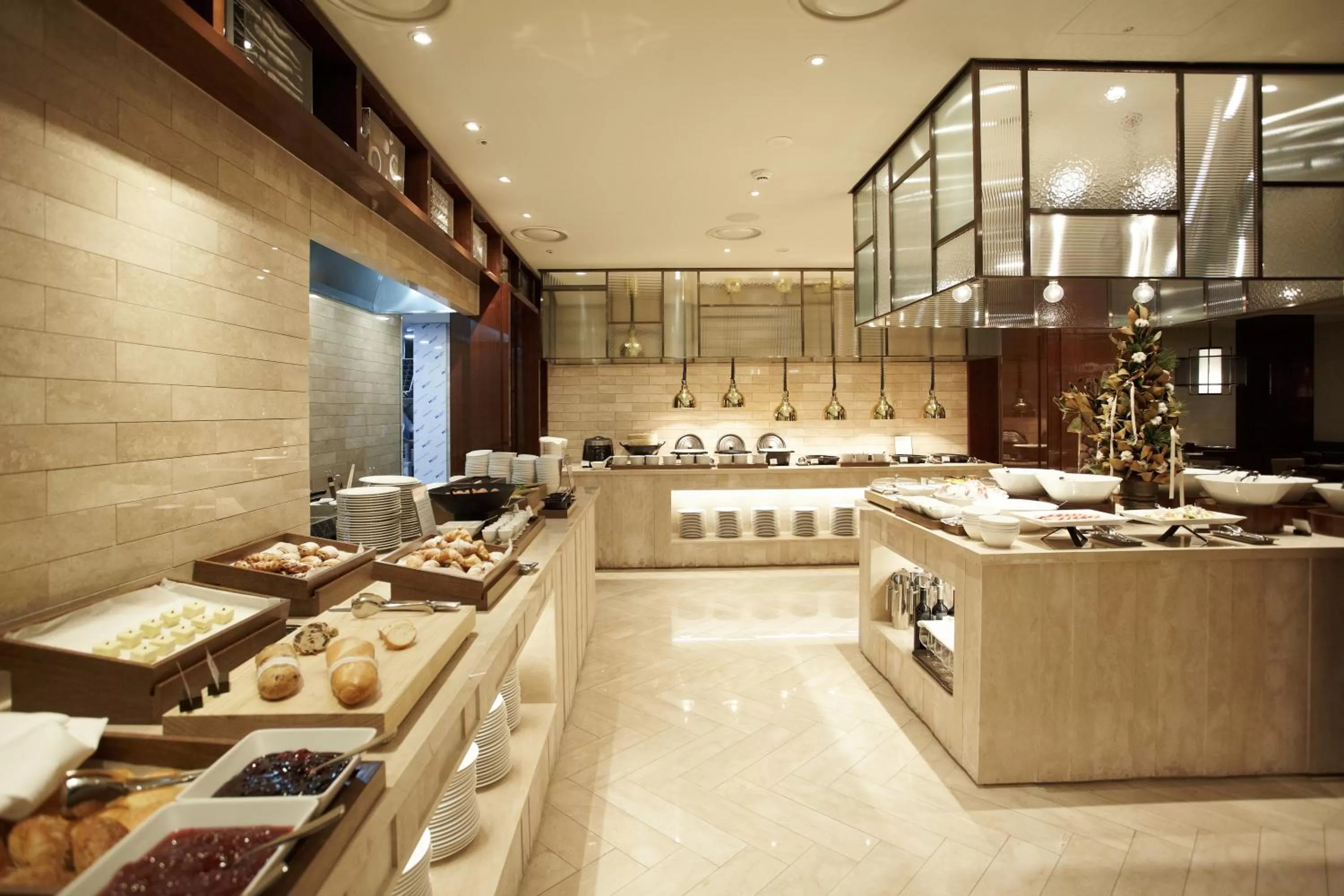 Breakfast, Restaurant/Places to Eat in Crown Park Hotel Seoul