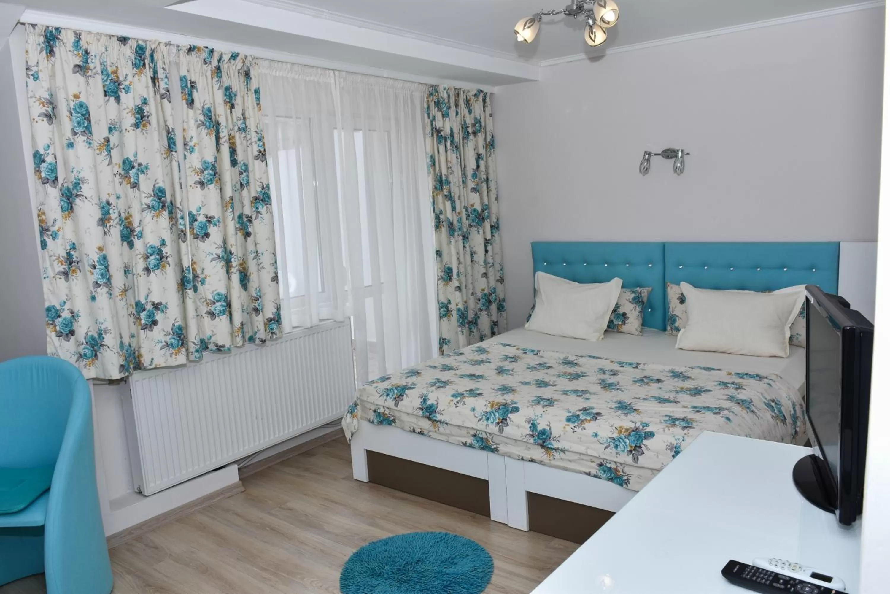 Bedroom, Bed in White Rose Family Guest House