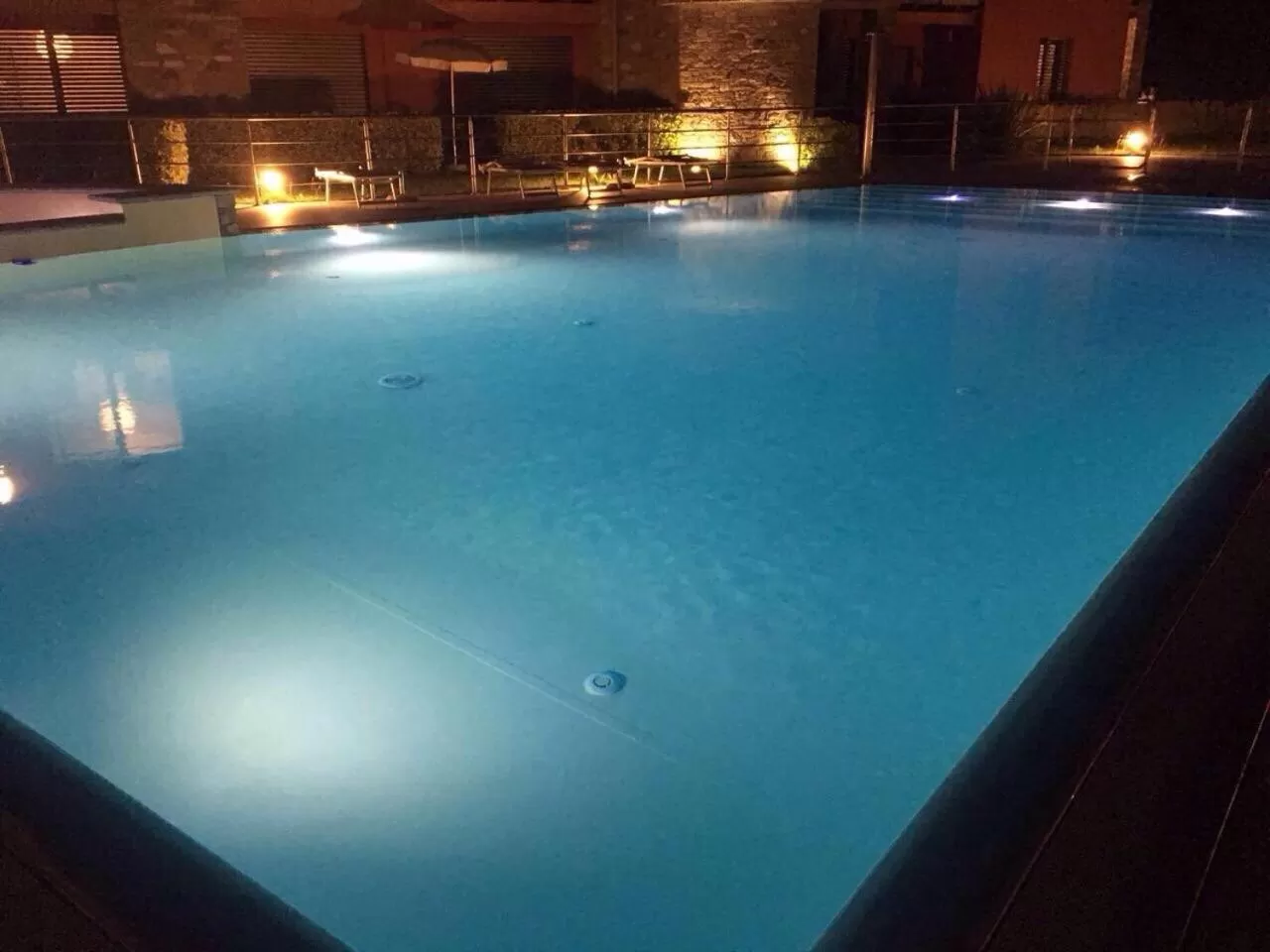 Swimming pool in Residence Villa Paradiso