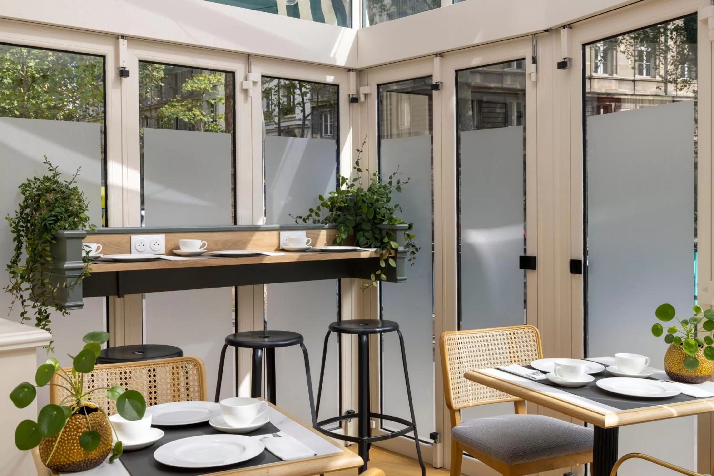 Restaurant/places to eat in Hotel Abbatial Saint Germain