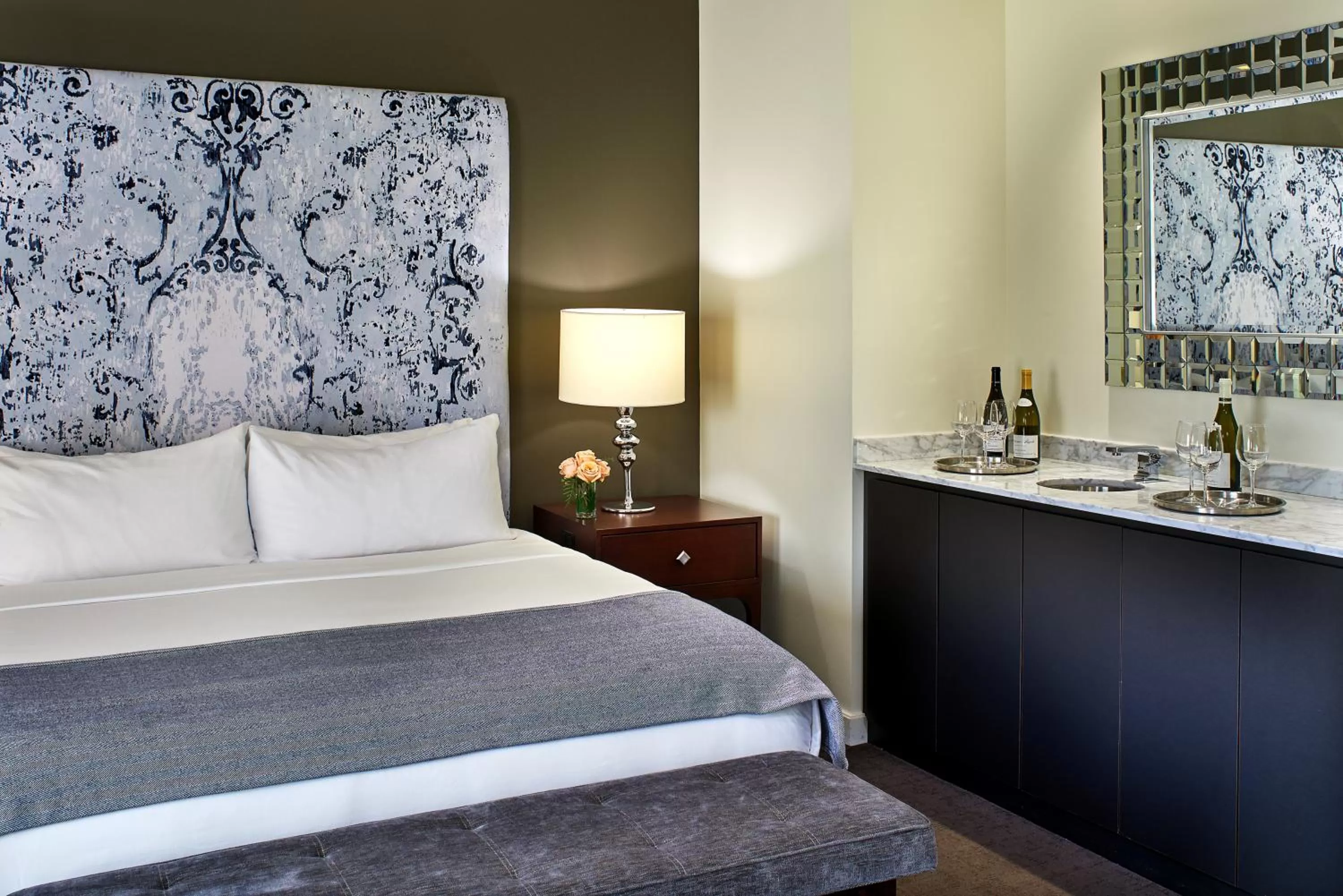 Bedroom, Bed in The Fontaine