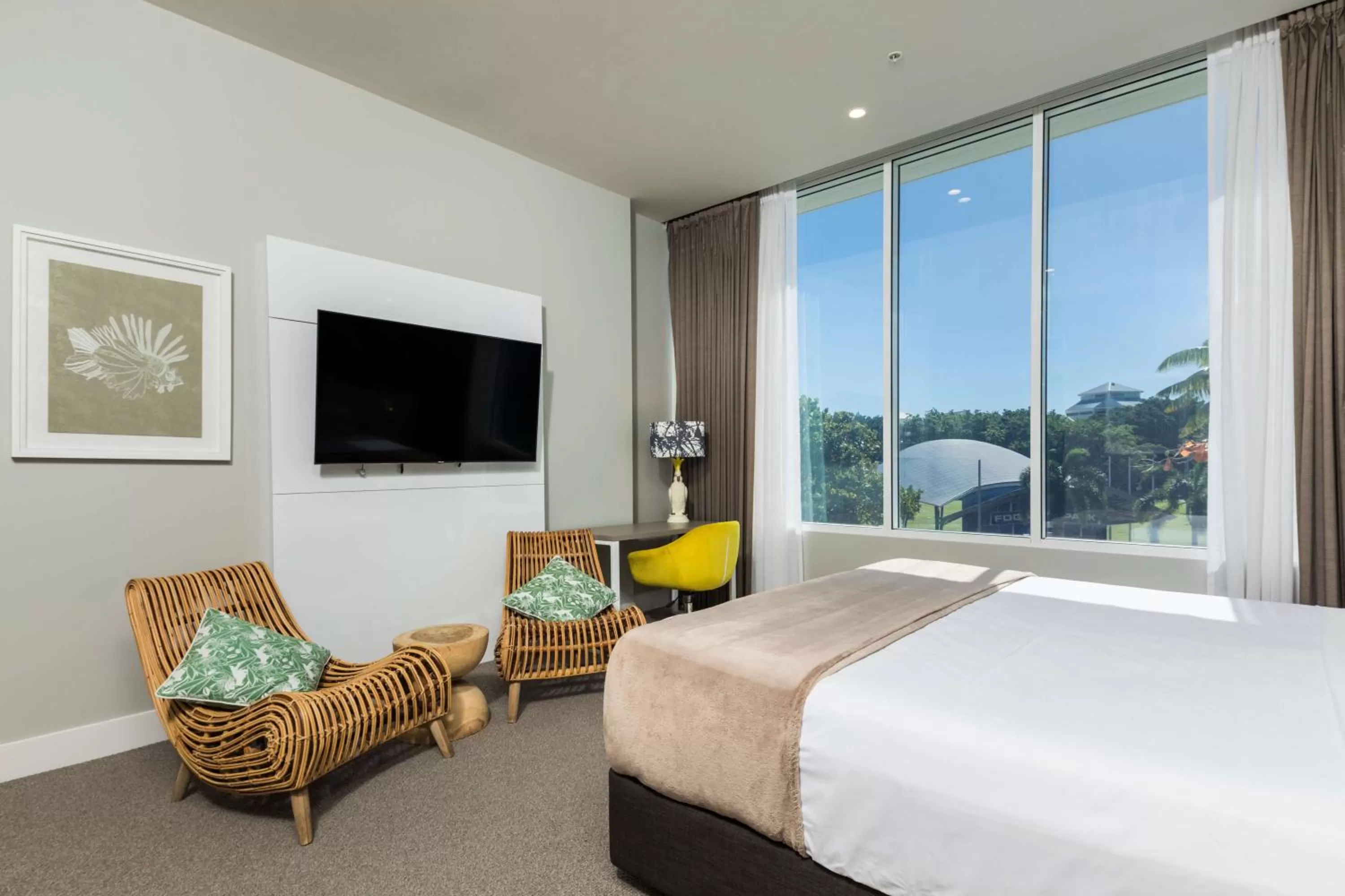 Bedroom, Bed in Pacific Hotel Cairns