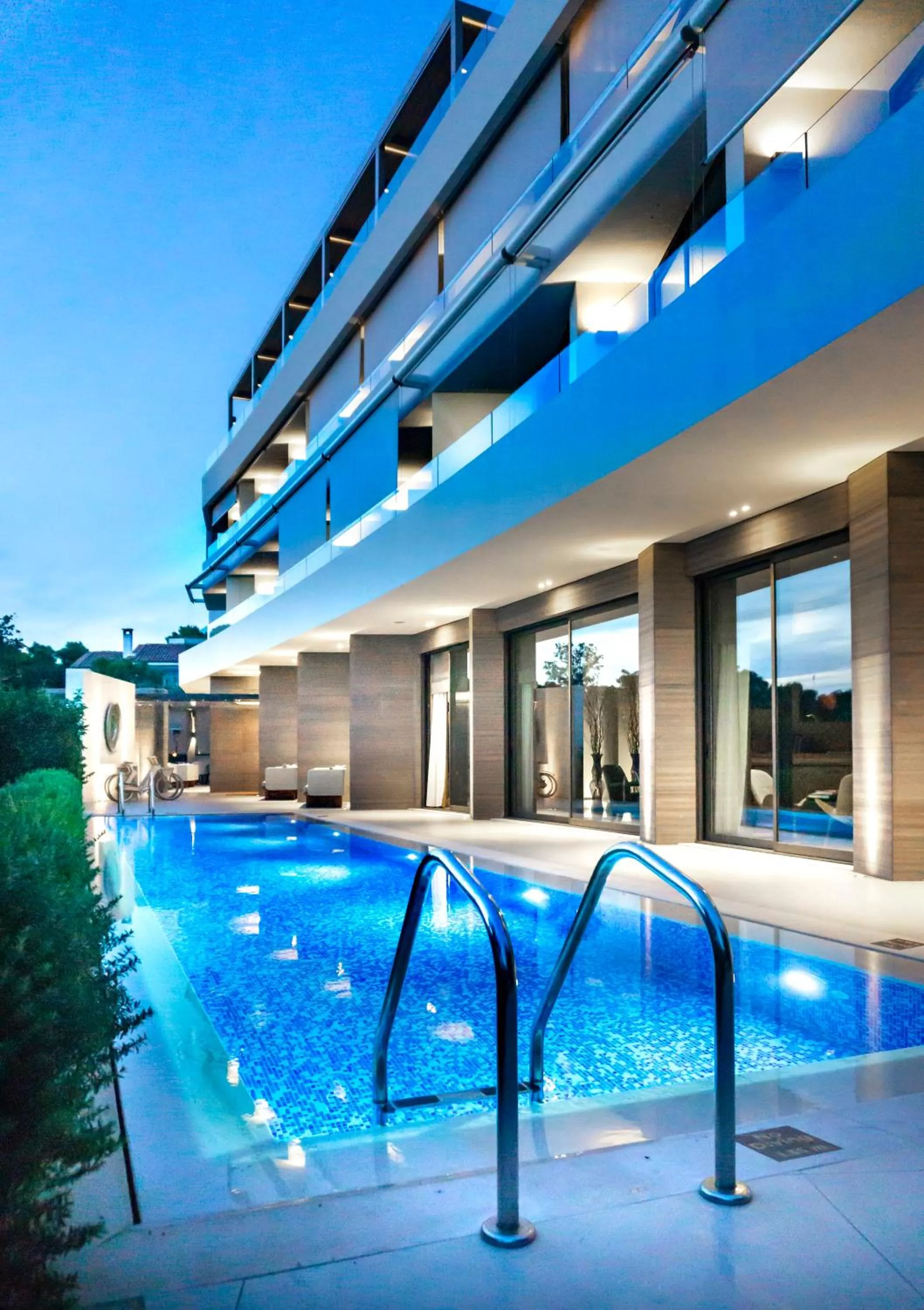 Property building in Somewhere Vouliagmeni