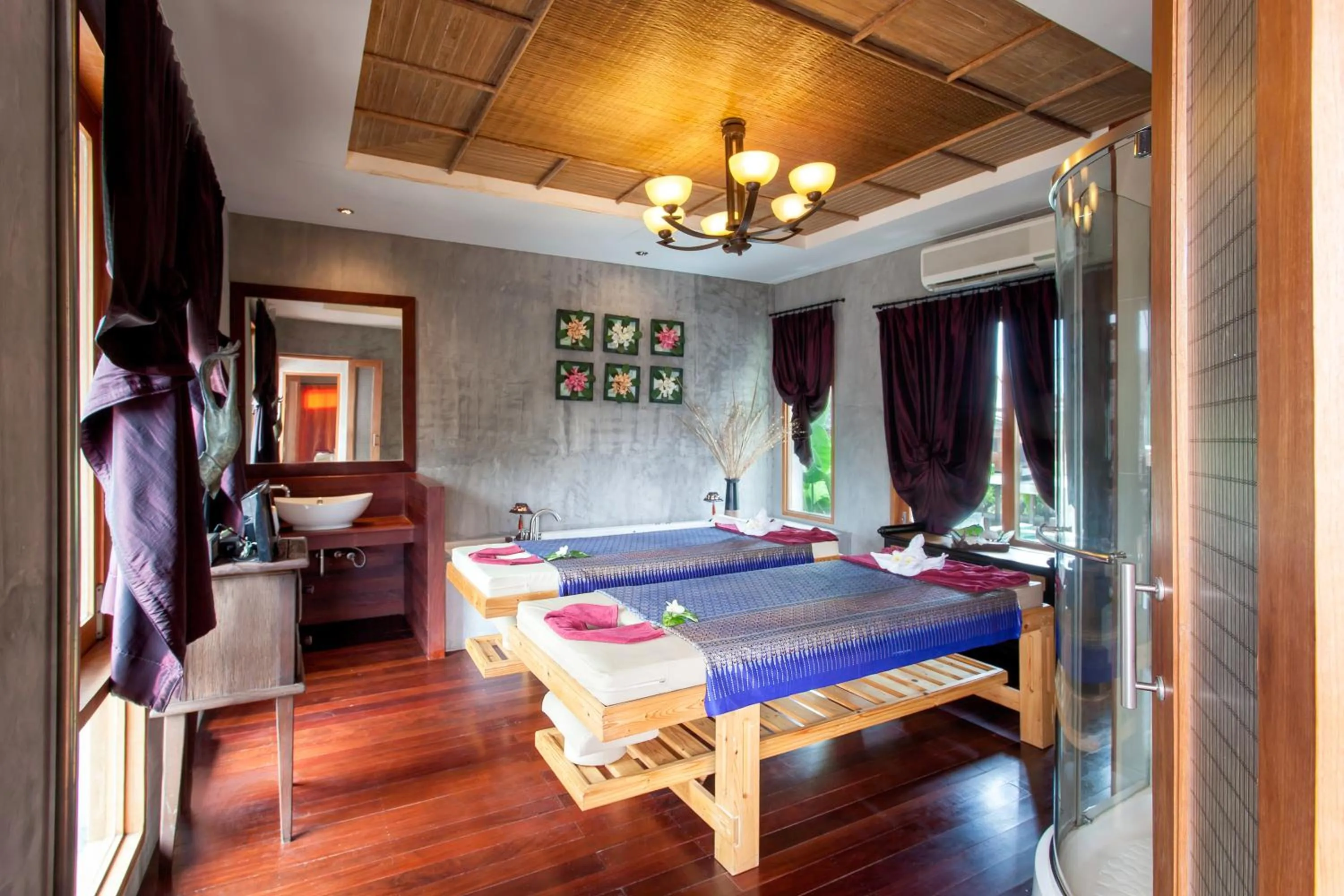 Massage in Tango Luxe Beach Villa, Koh Samui