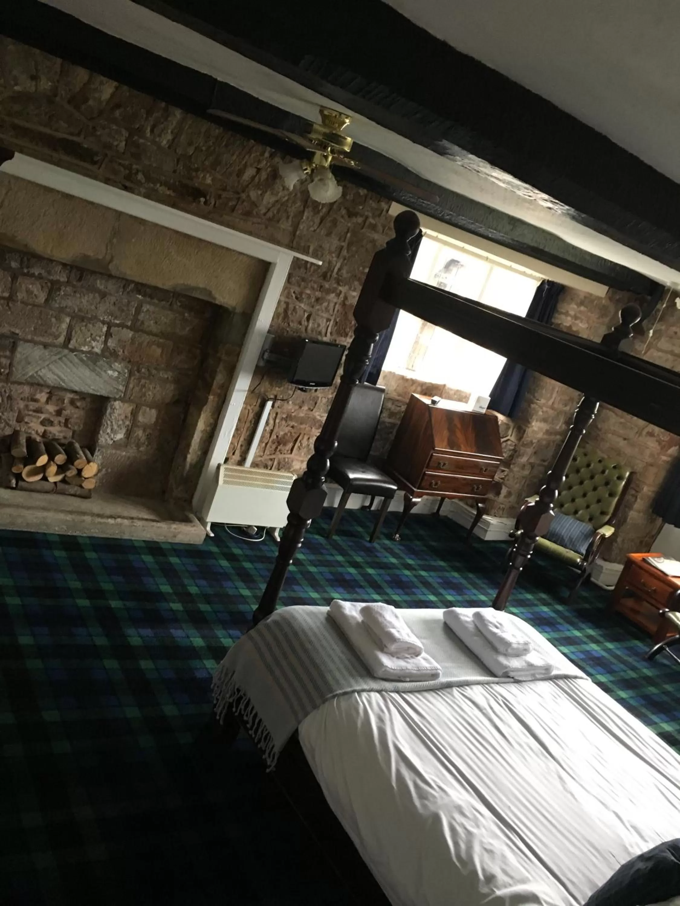 Photo of the whole room, Bed in Old Court Hotel & Apartments