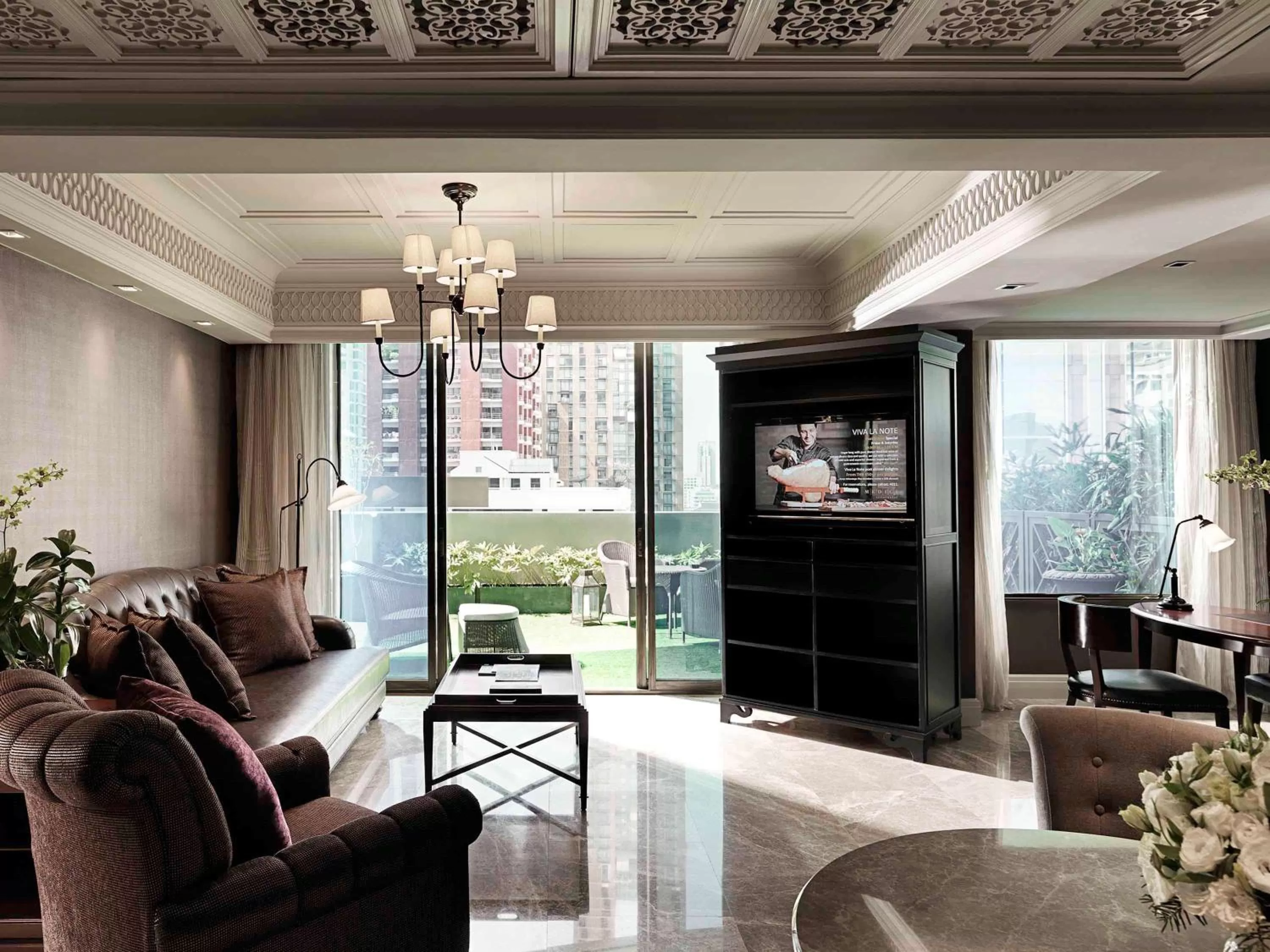 Photo of the whole room in Hotel Muse Bangkok Langsuan - MGallery