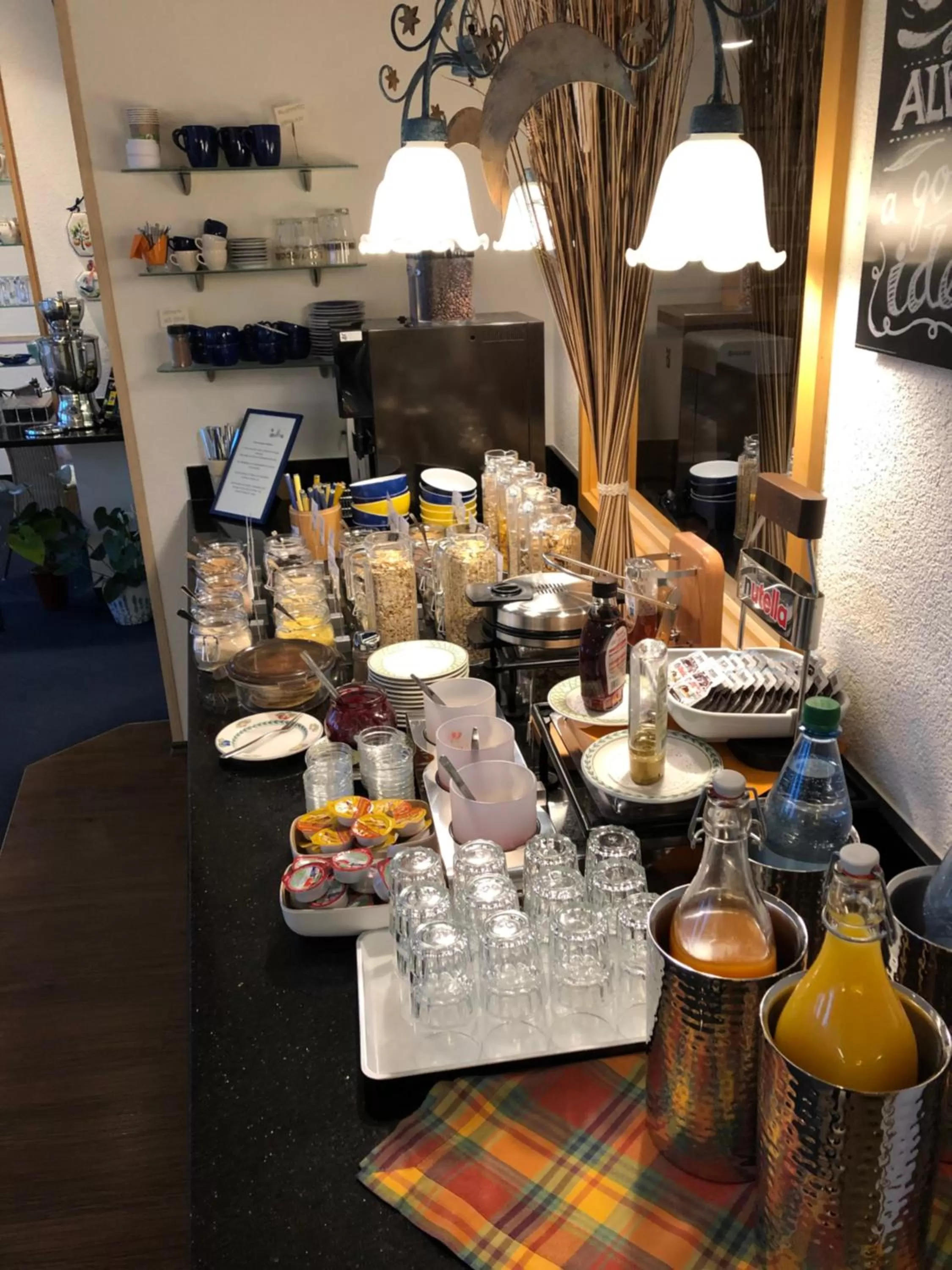 Buffet breakfast in Hotel Peterchens Mondfahrt
