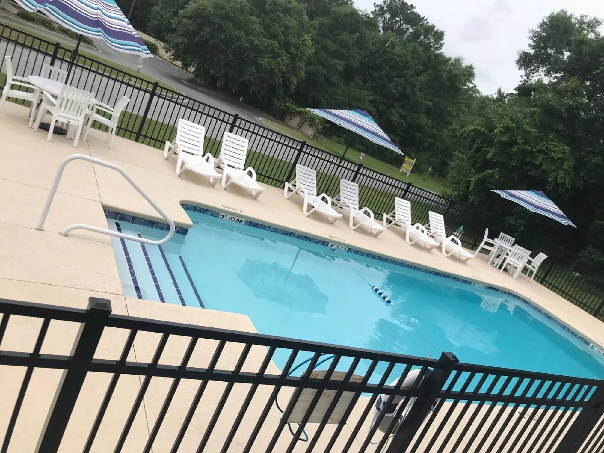 Swimming pool in Baymont by Wyndham Lake Park Valdosta I75