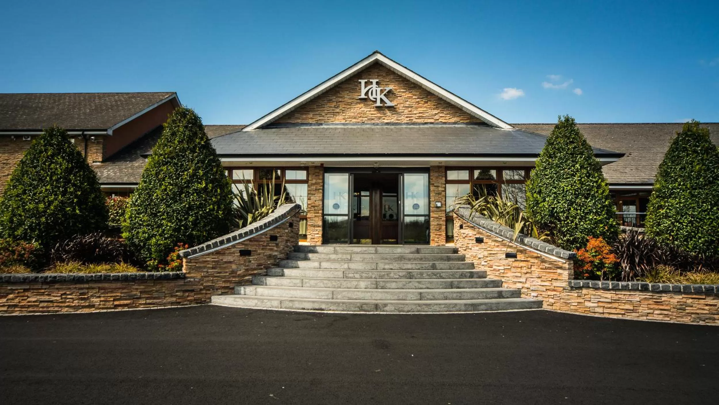 Spring in Hotel Kilmore