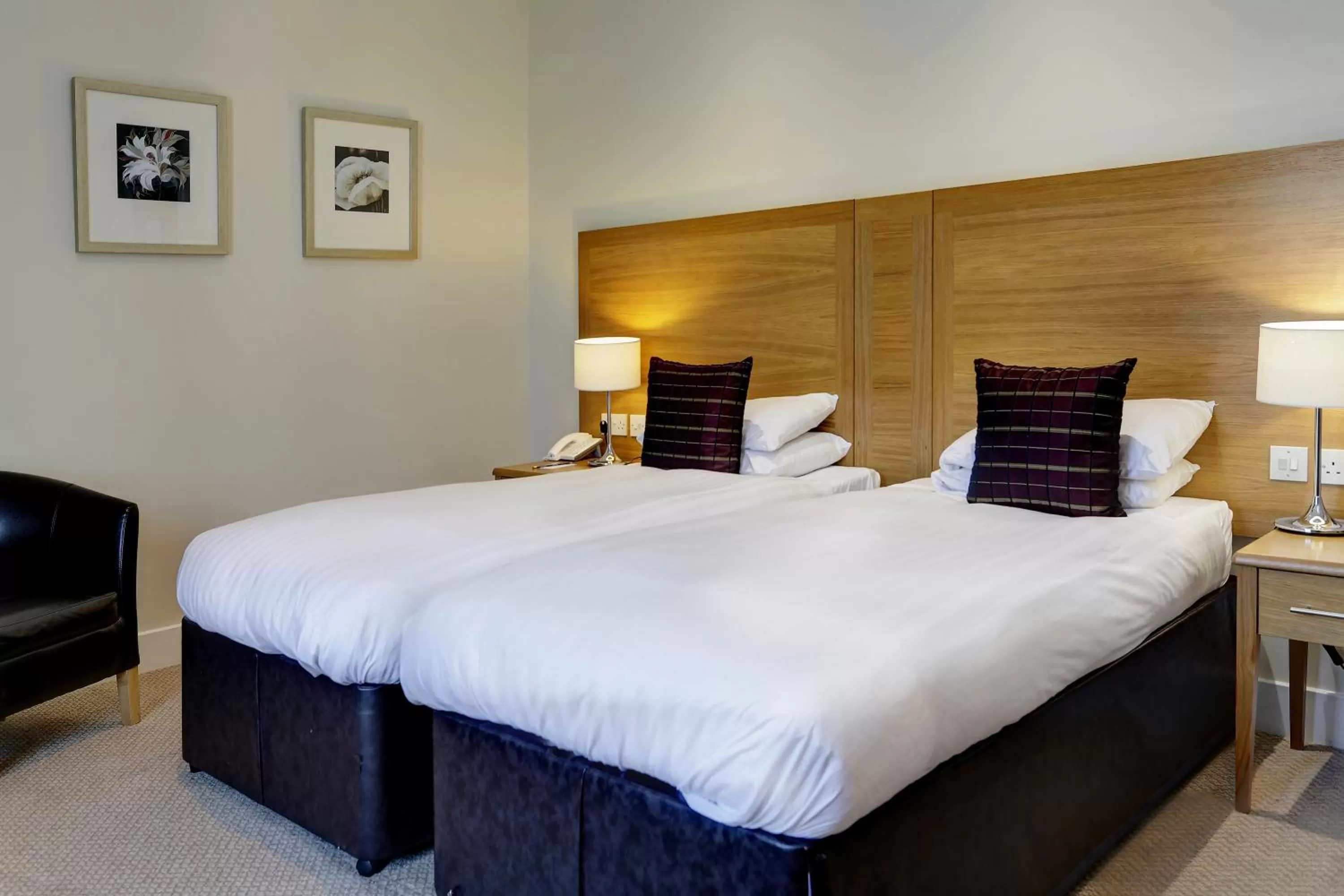 Bed in Best Western Balgeddie House Hotel