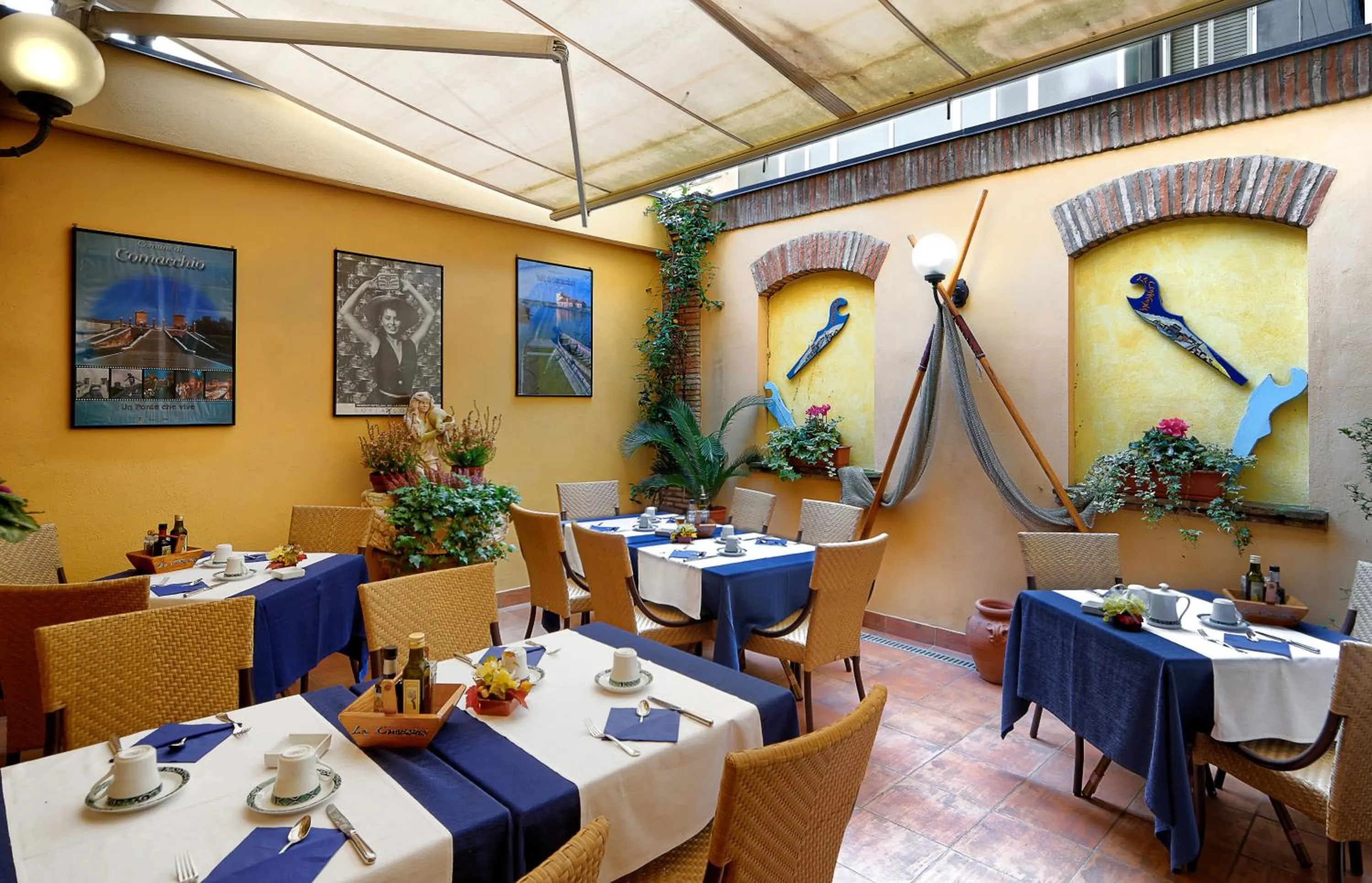 Restaurant/places to eat in Locanda La Comacina