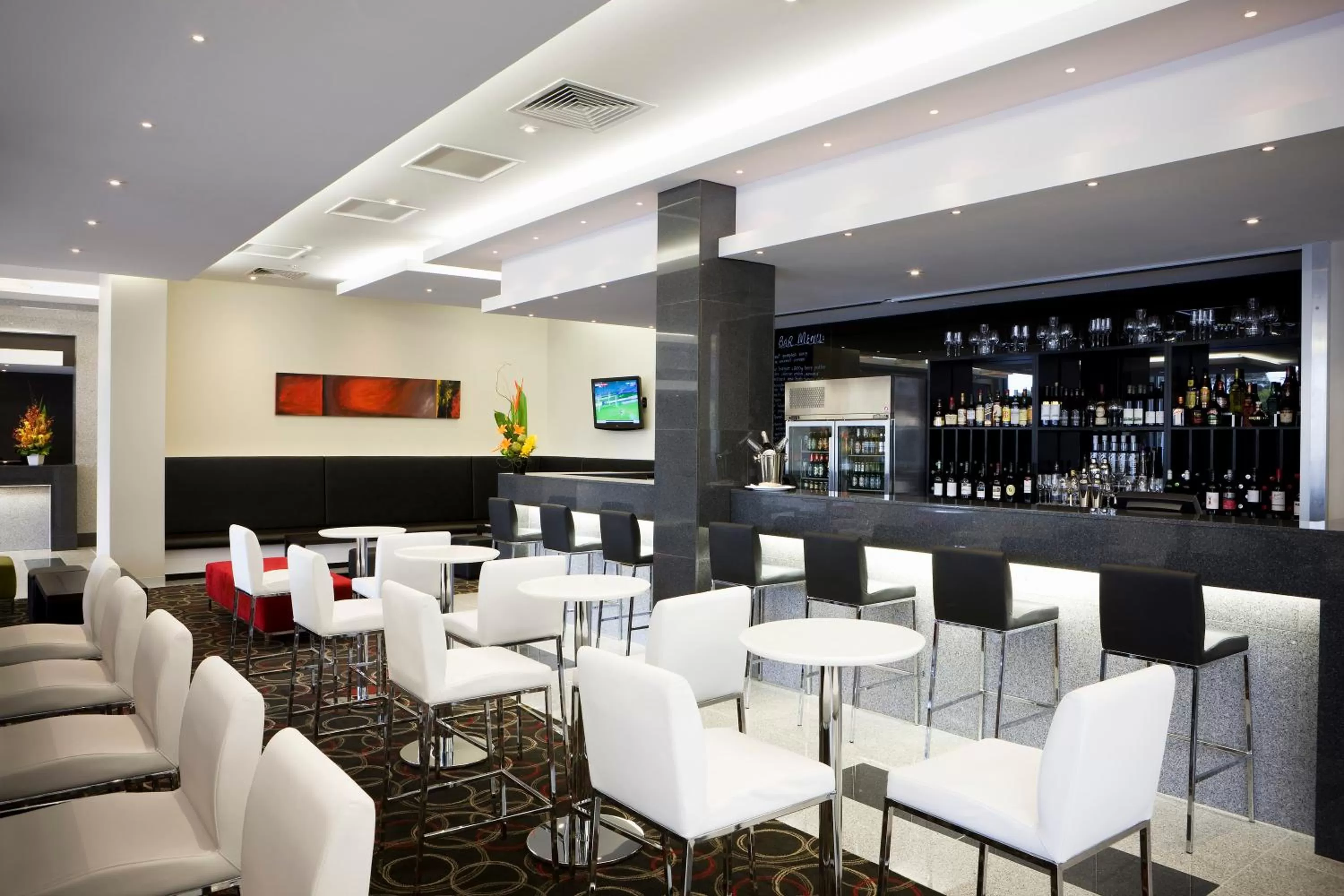 Lounge or bar in Mantra Melbourne Airport