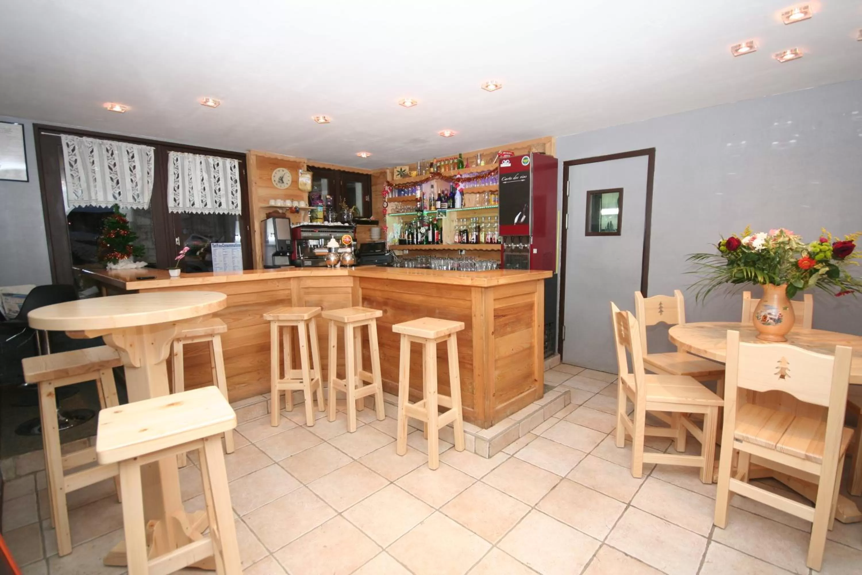 Lounge or bar, Lounge/Bar in Hôtel l'Edelweiss