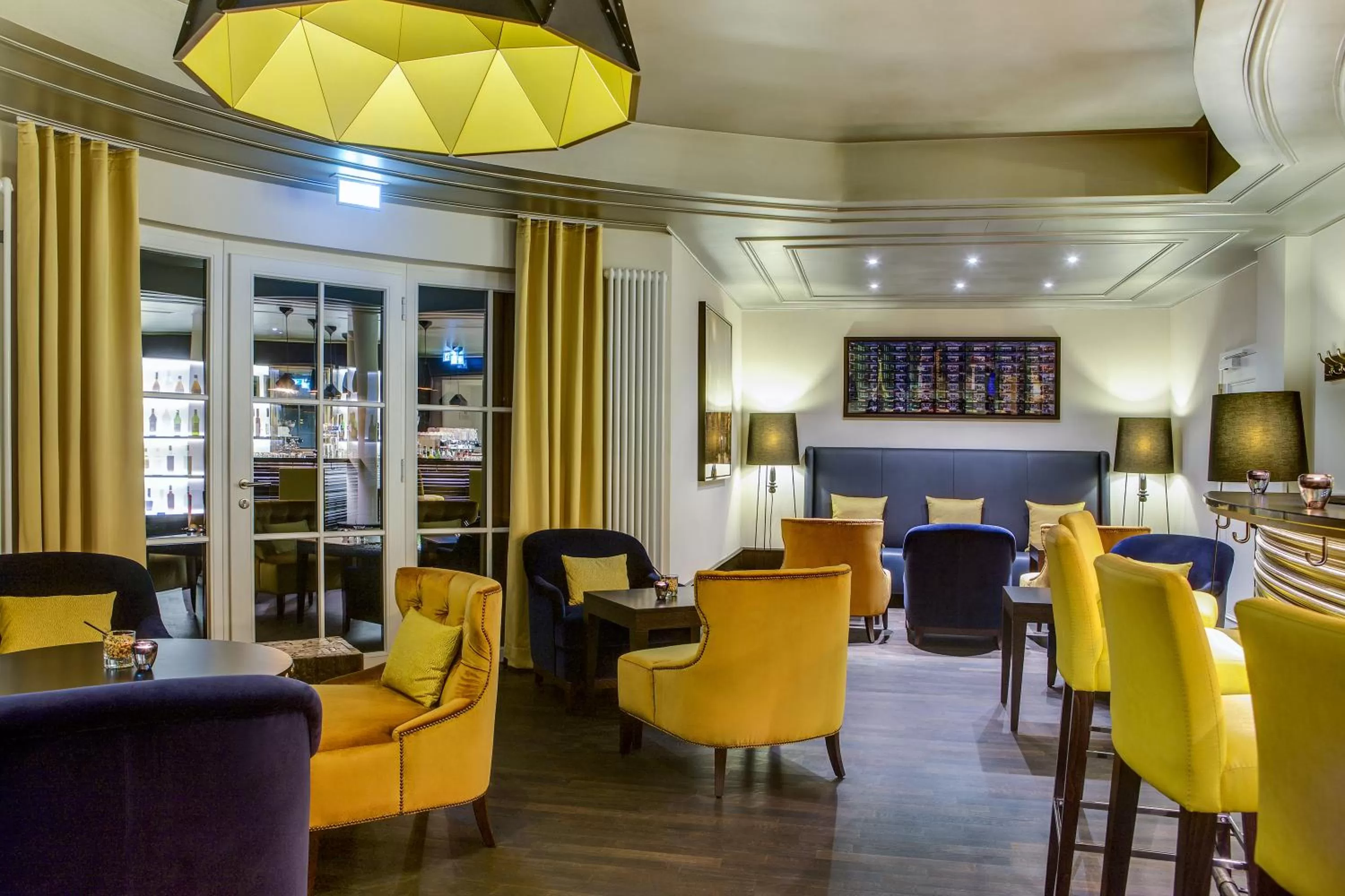 Lounge or bar in Dorint Parkhotel Meißen