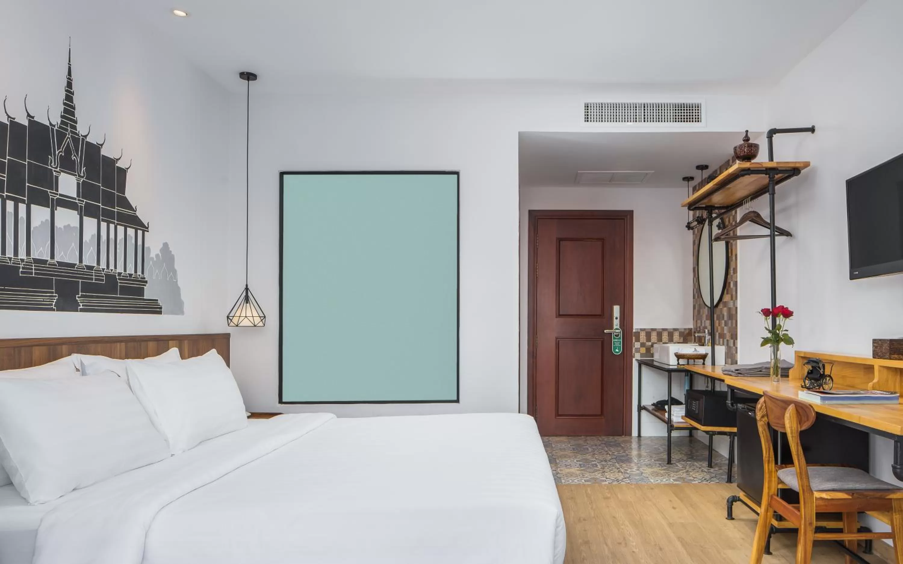 Communal lounge/ TV room, Bed in Phnom Penh 51 Hotel & Residences