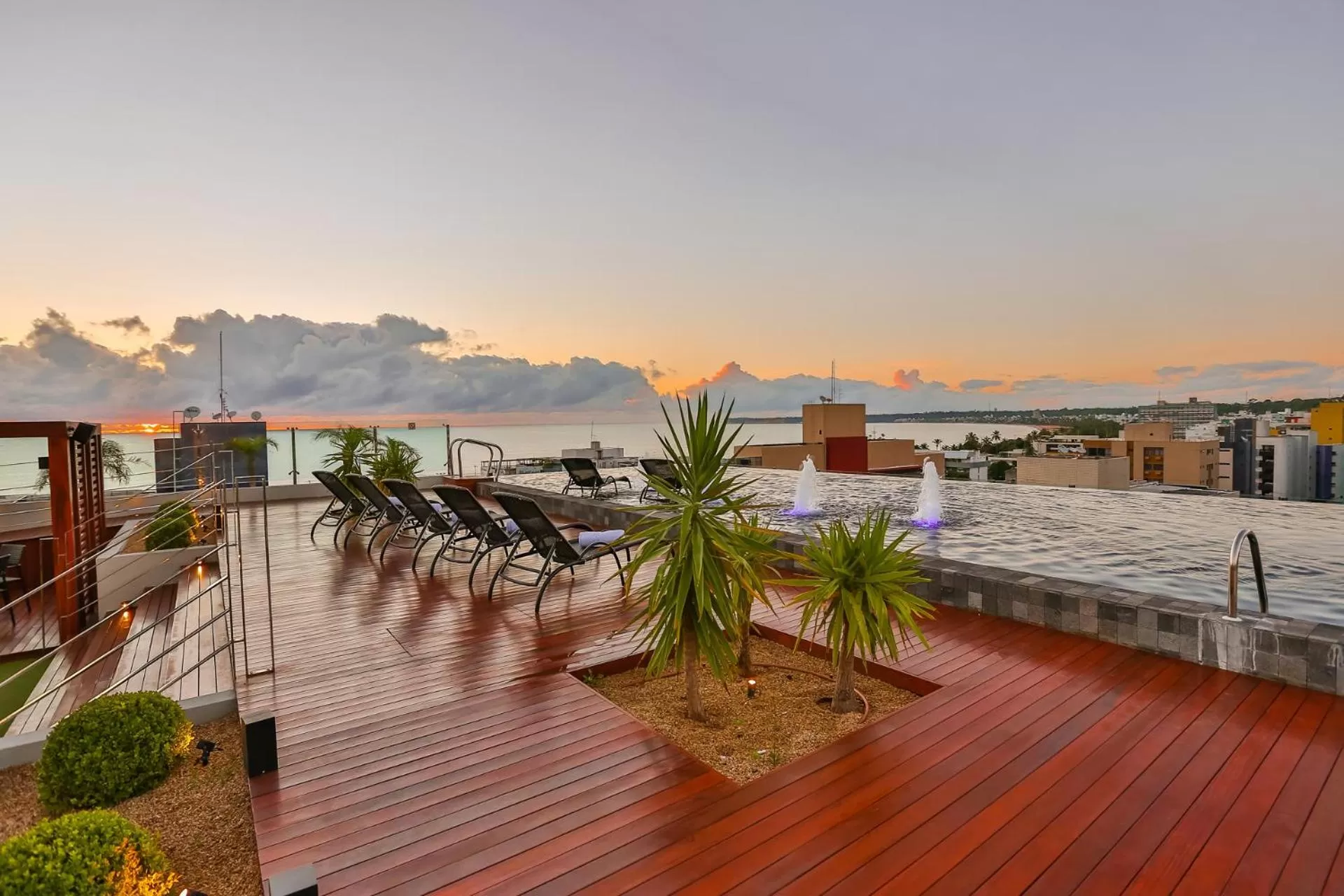 Sunrise in Quality Suítes João Pessoa