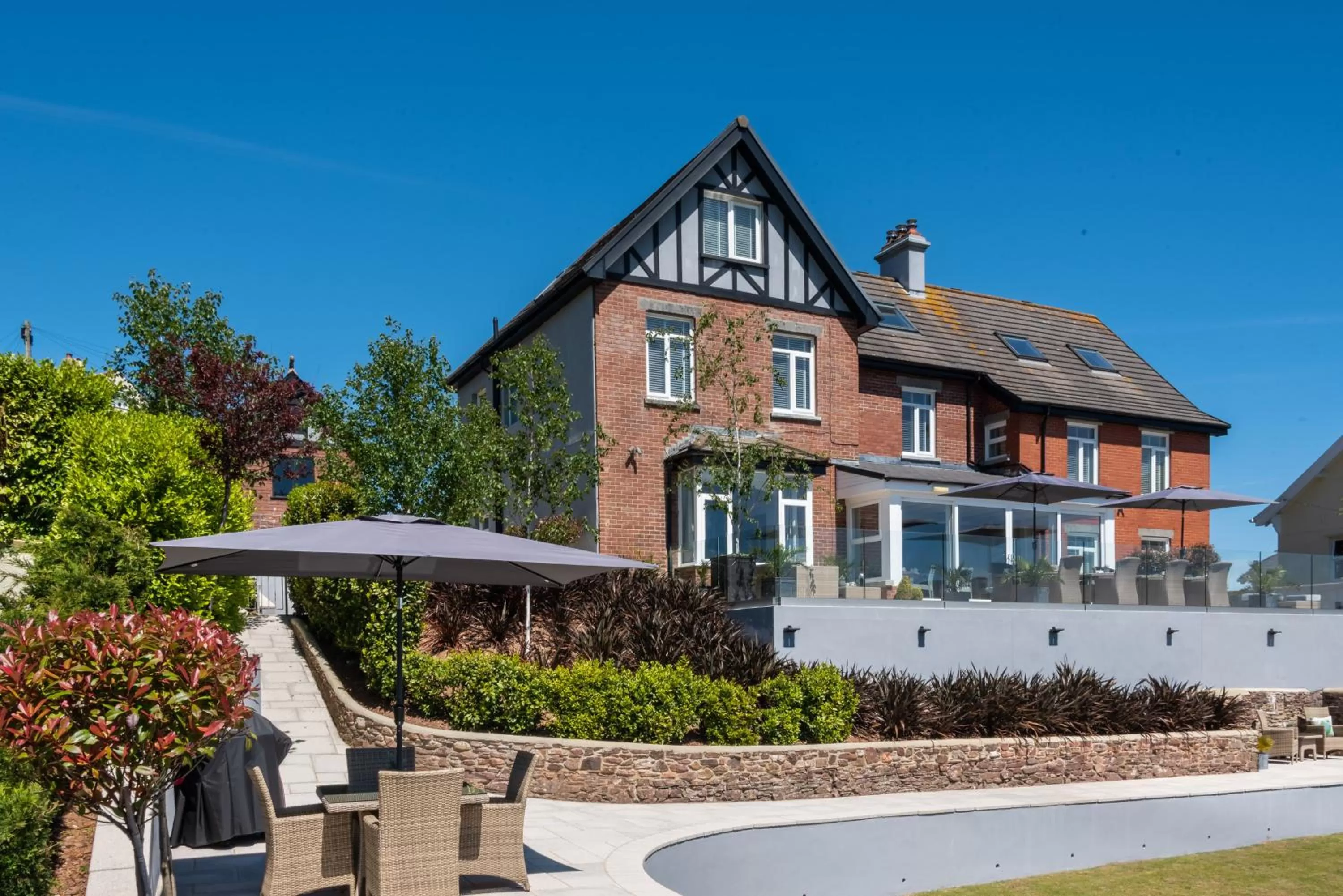 Property Building in The Dartmouth Boutique B &B