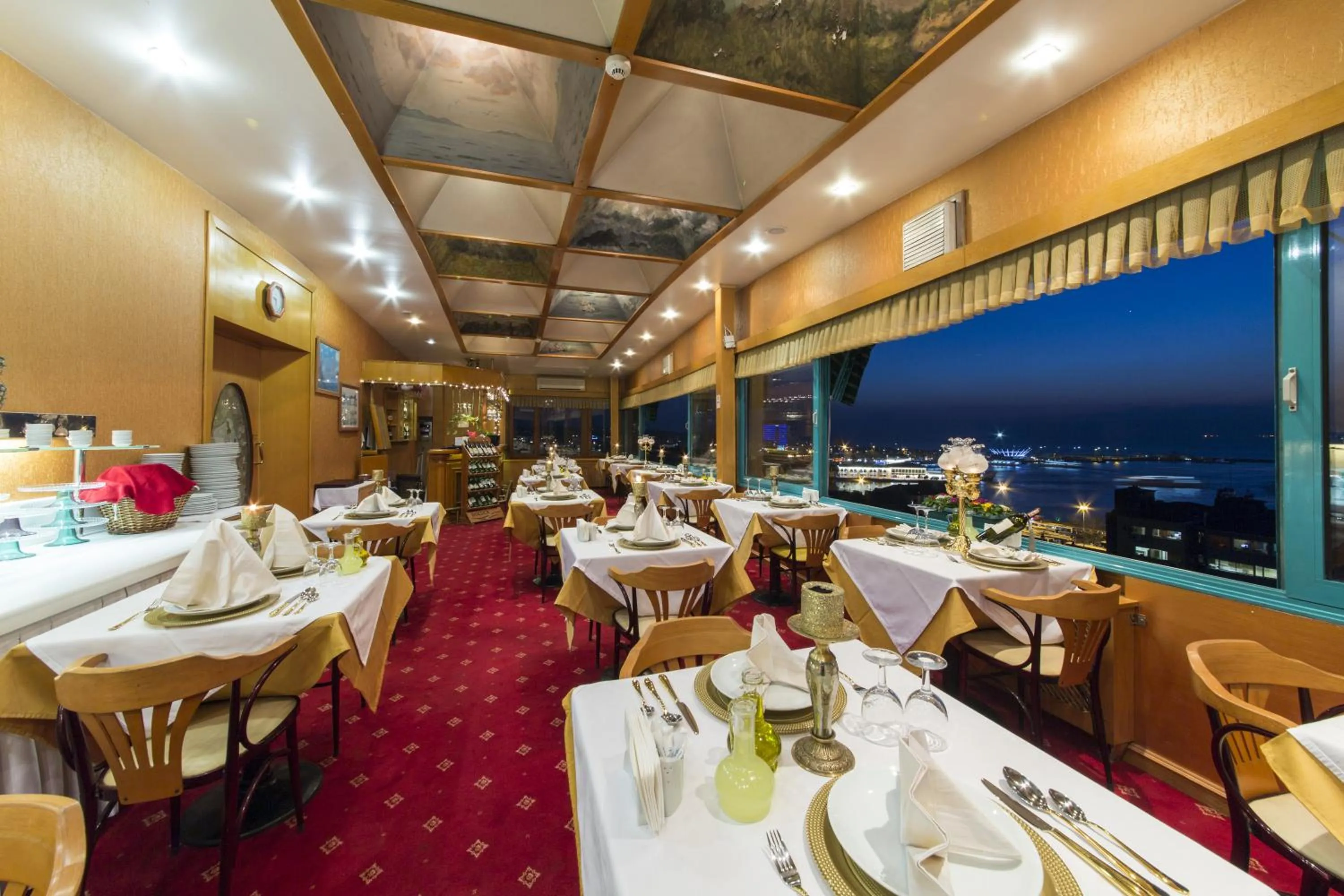 Restaurant/places to eat in Sidonya Hotel