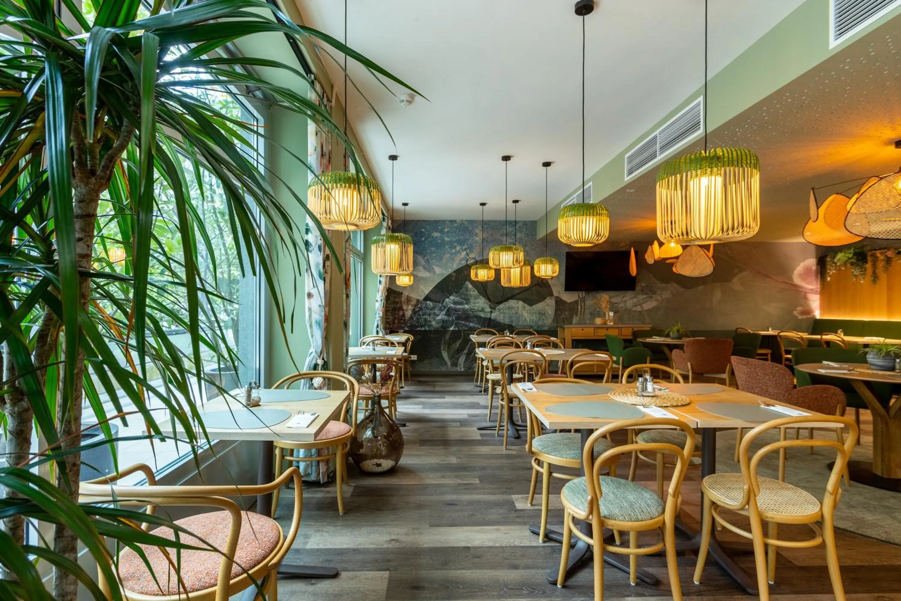 Dining area in The Weekend Hotel