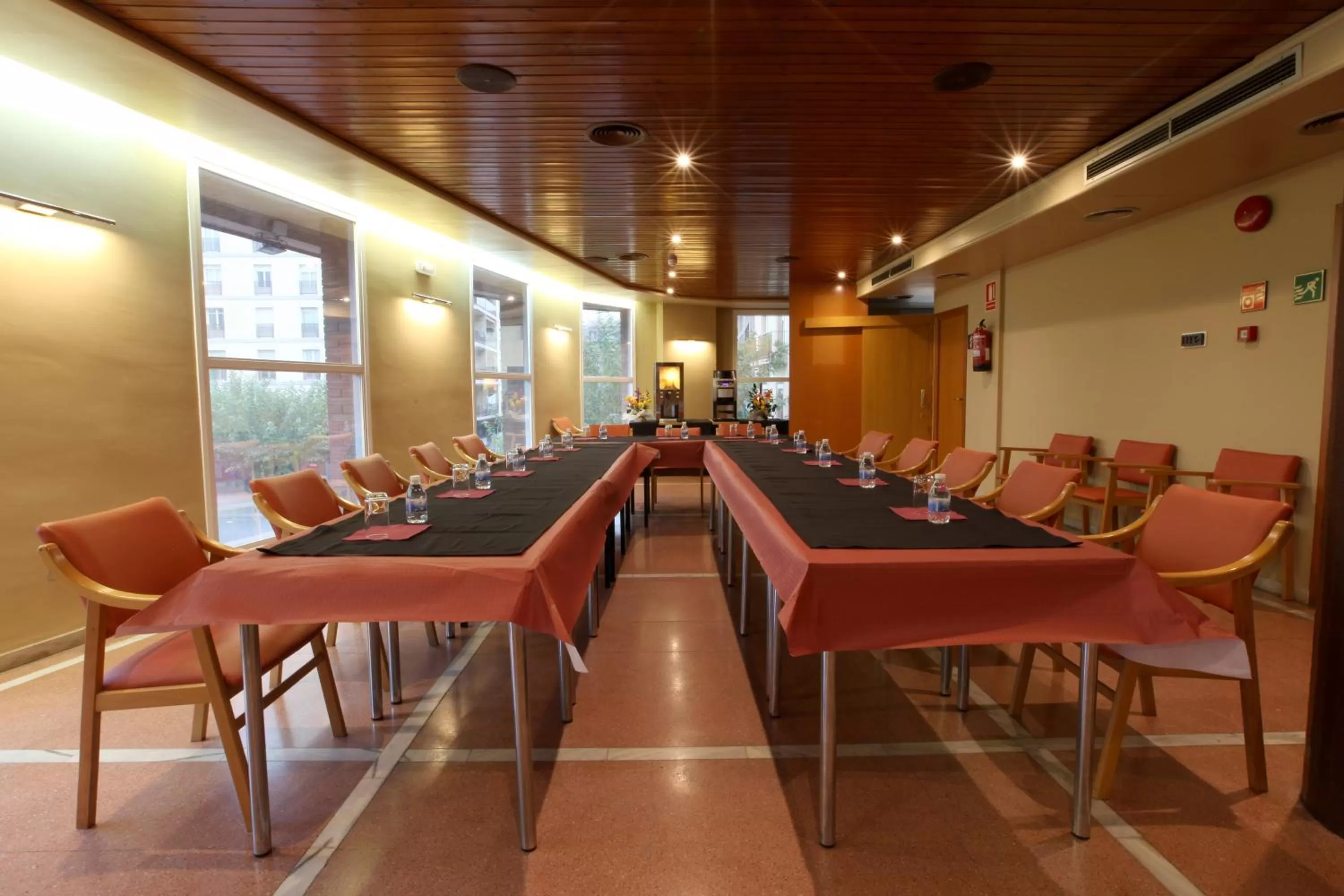 Business facilities in Hotel Nadal