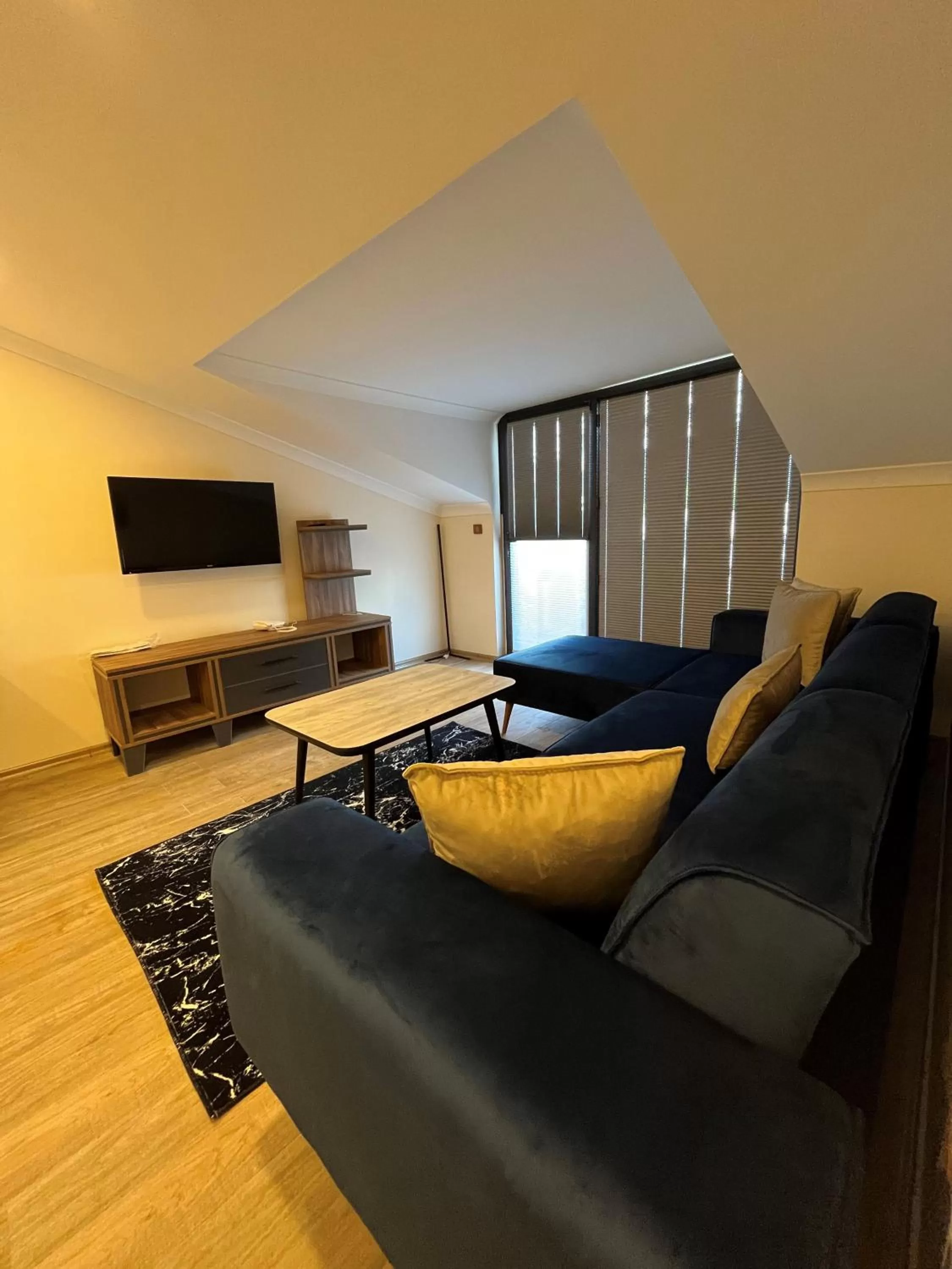 Living room in White House Apart