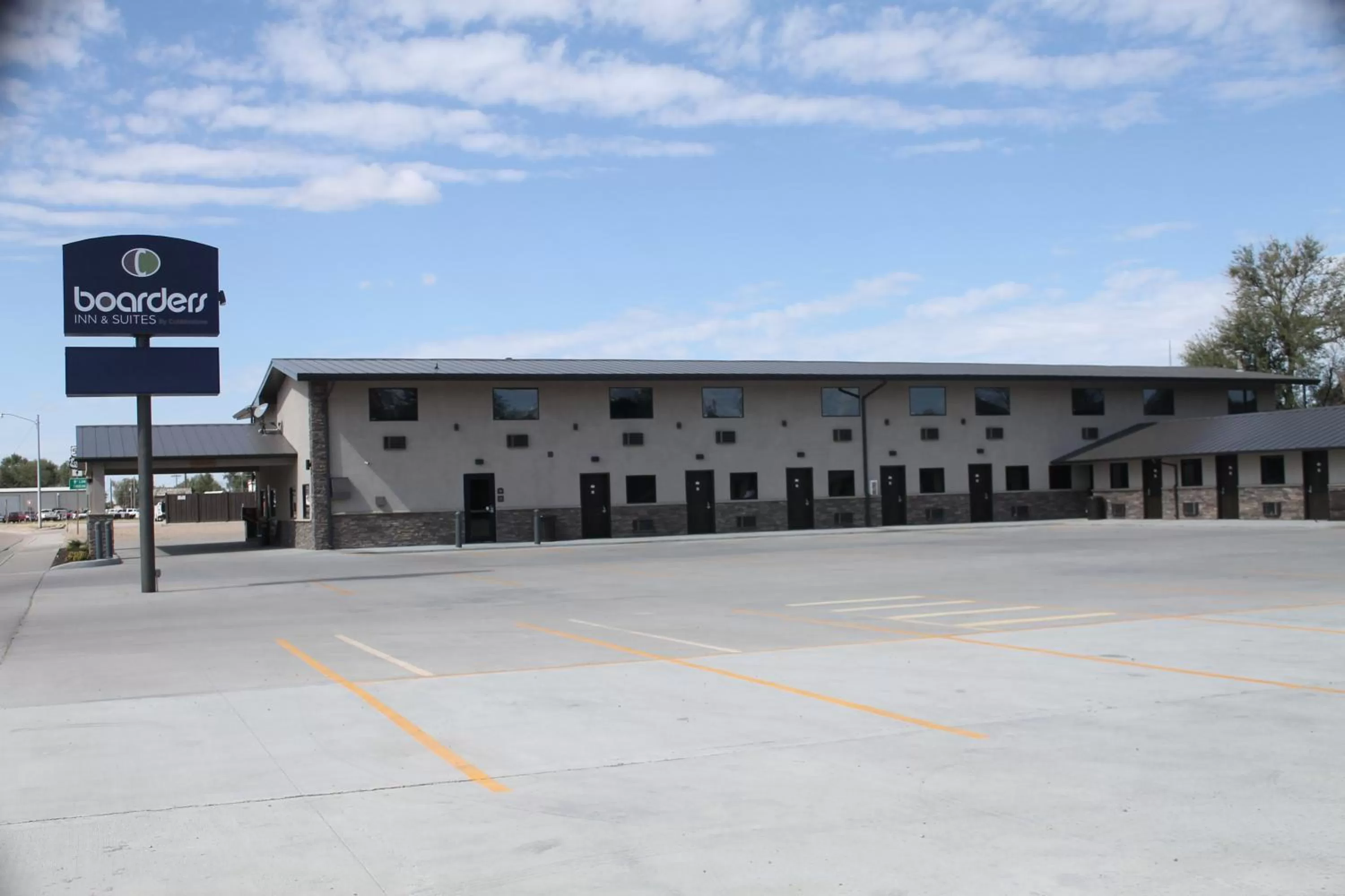 Property building in Boarders Inn & Suites by Cobblestone Hotels - Syracuse