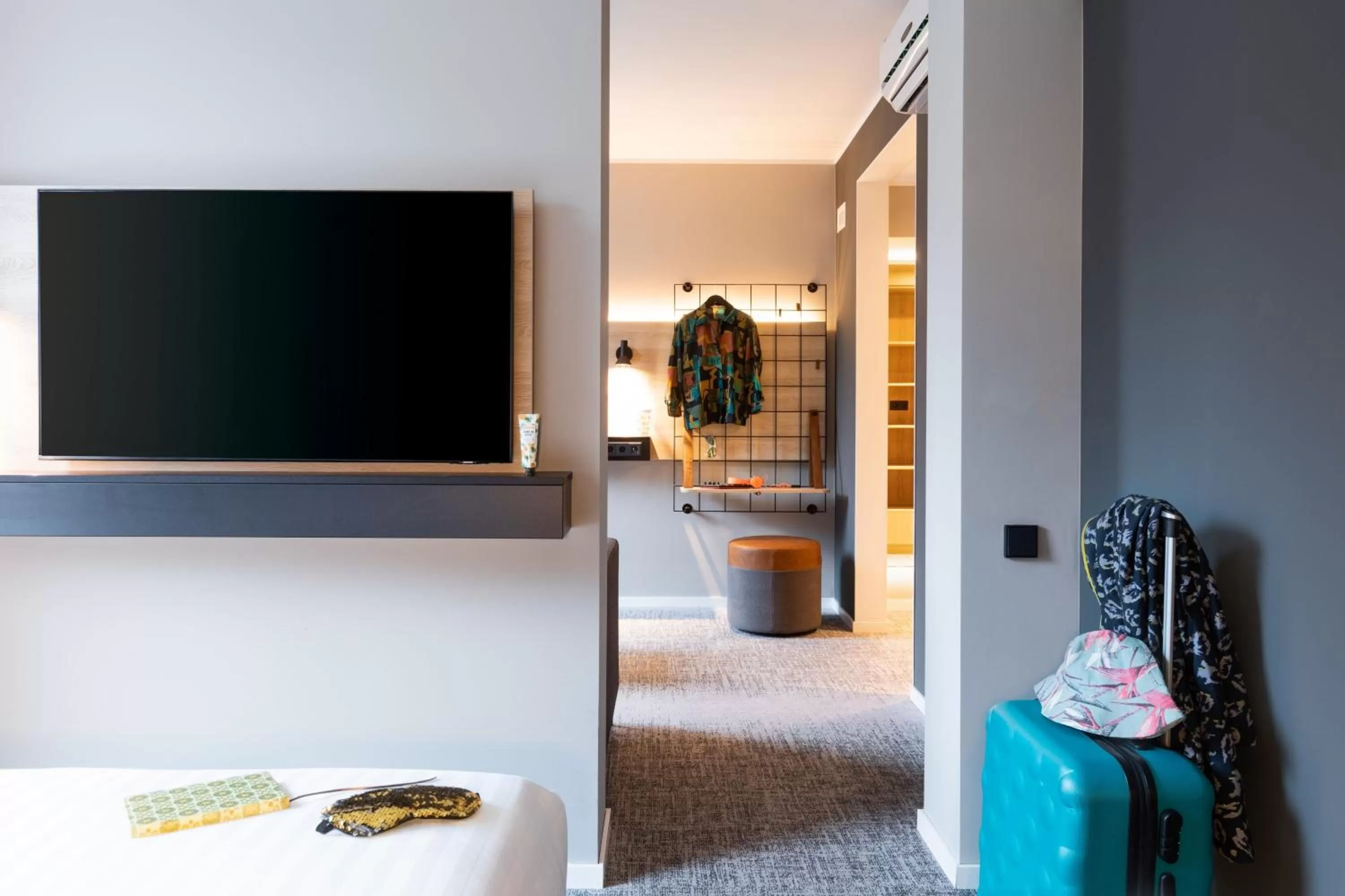 Photo of the whole room, Bed in Moxy Dortmund City