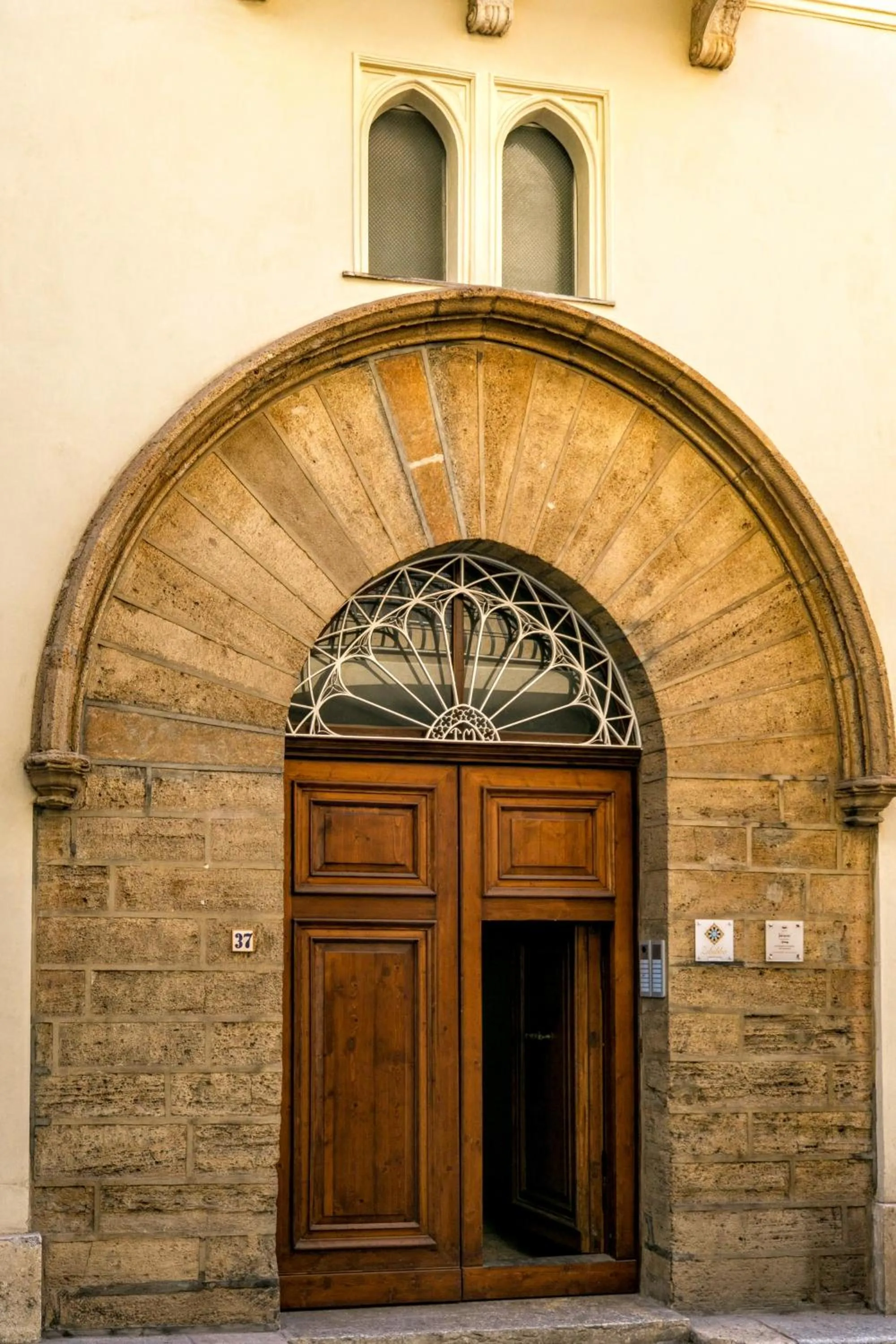 Facade/entrance in ZIBIBBO SUITES & ROOMS - Aparthotel in Centro Storico a Trapani