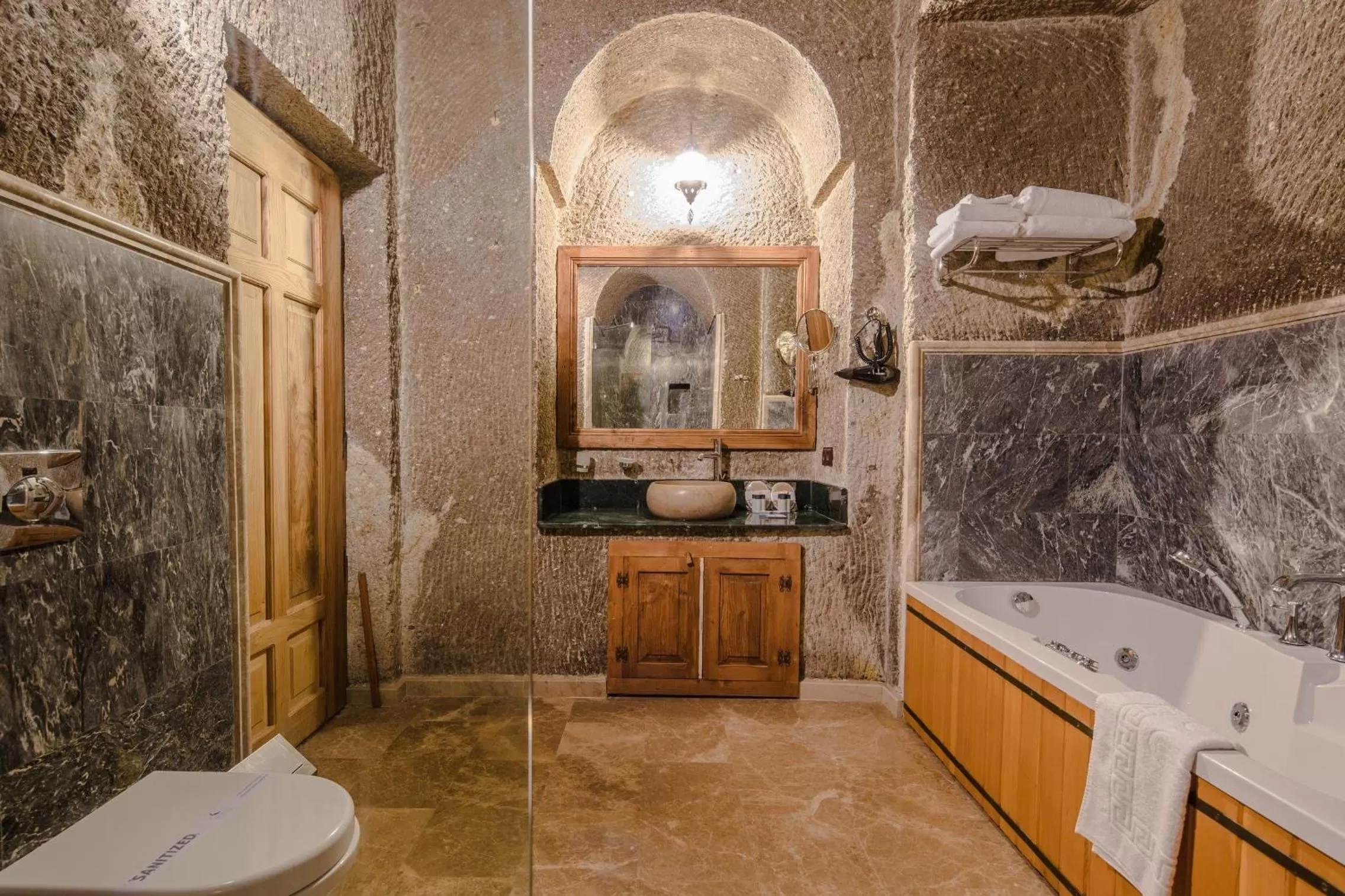 Hot Tub in Lunar Cappadocia Hotel