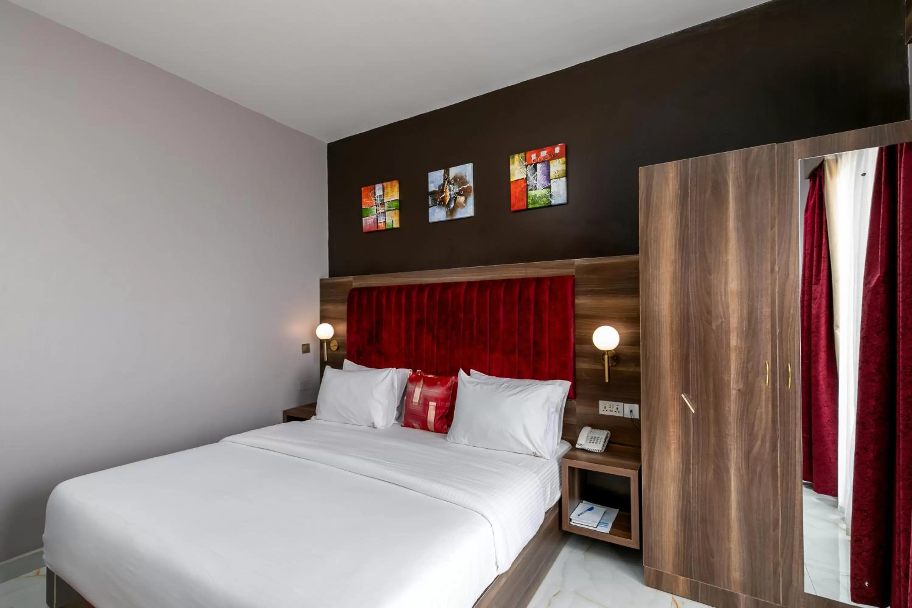 Bed in Hotel Horizon Entebbe