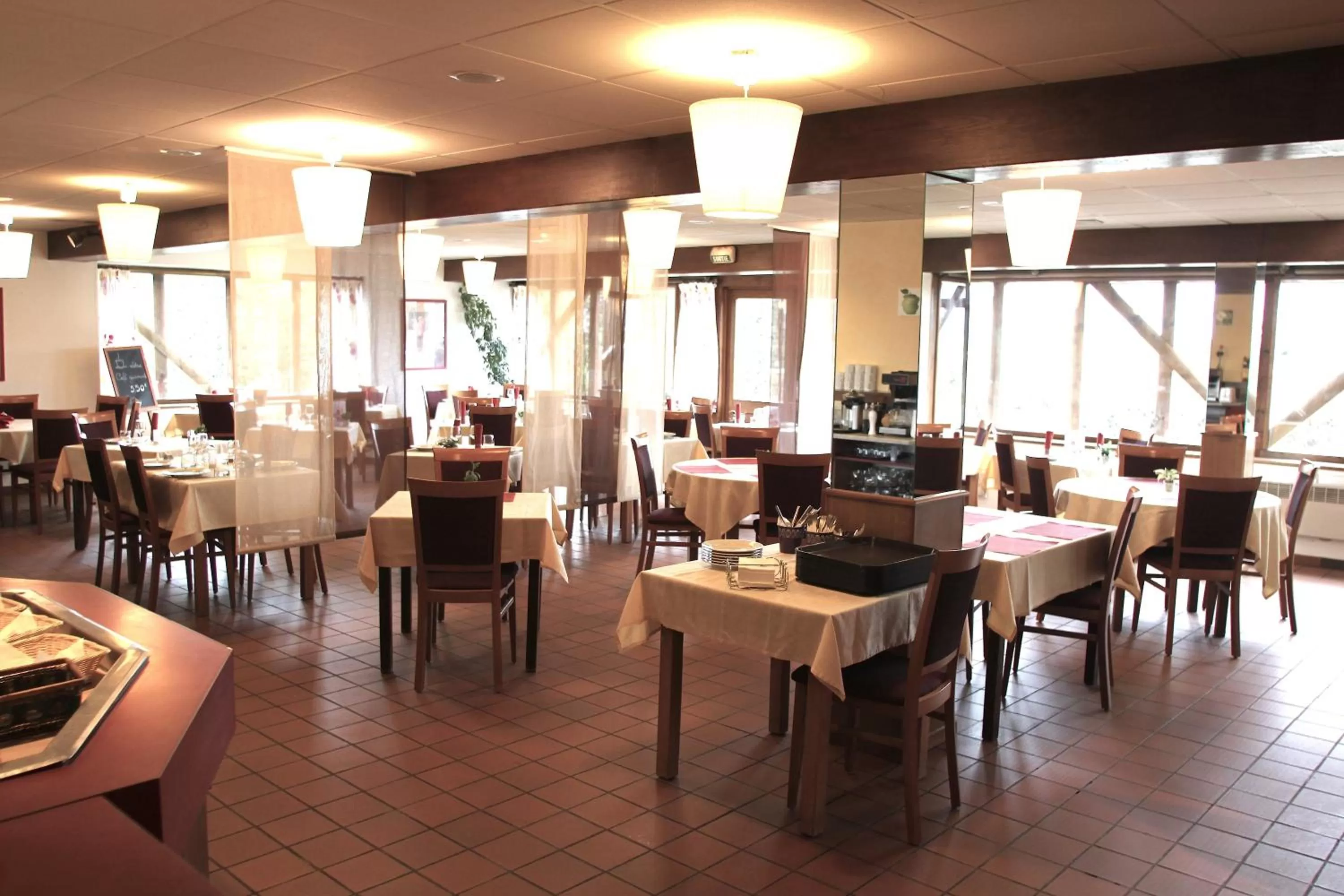 Restaurant/places to eat in IKAR - Fasthotel Blois