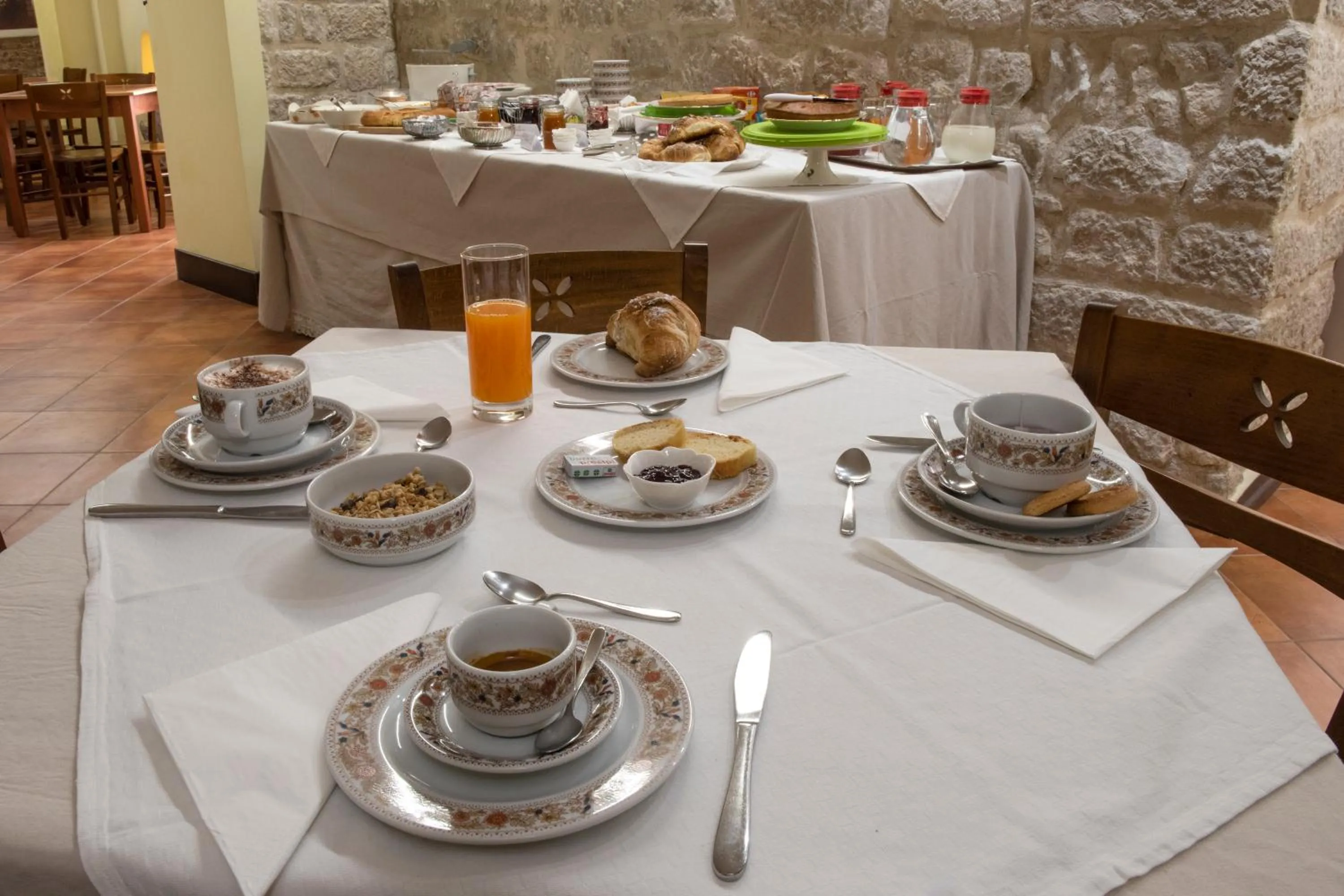 Buffet breakfast in Hotel Residenza Petra