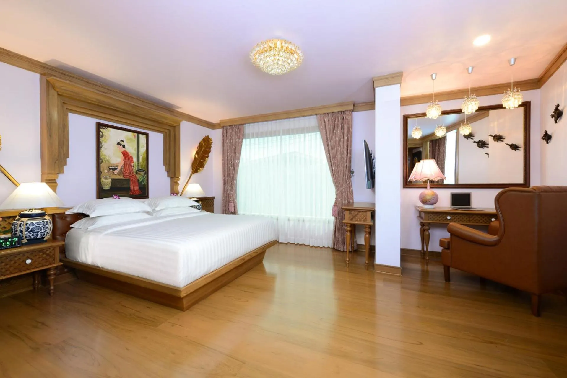 Photo of the whole room, Bed in Peak Nimman Prestige Hotel