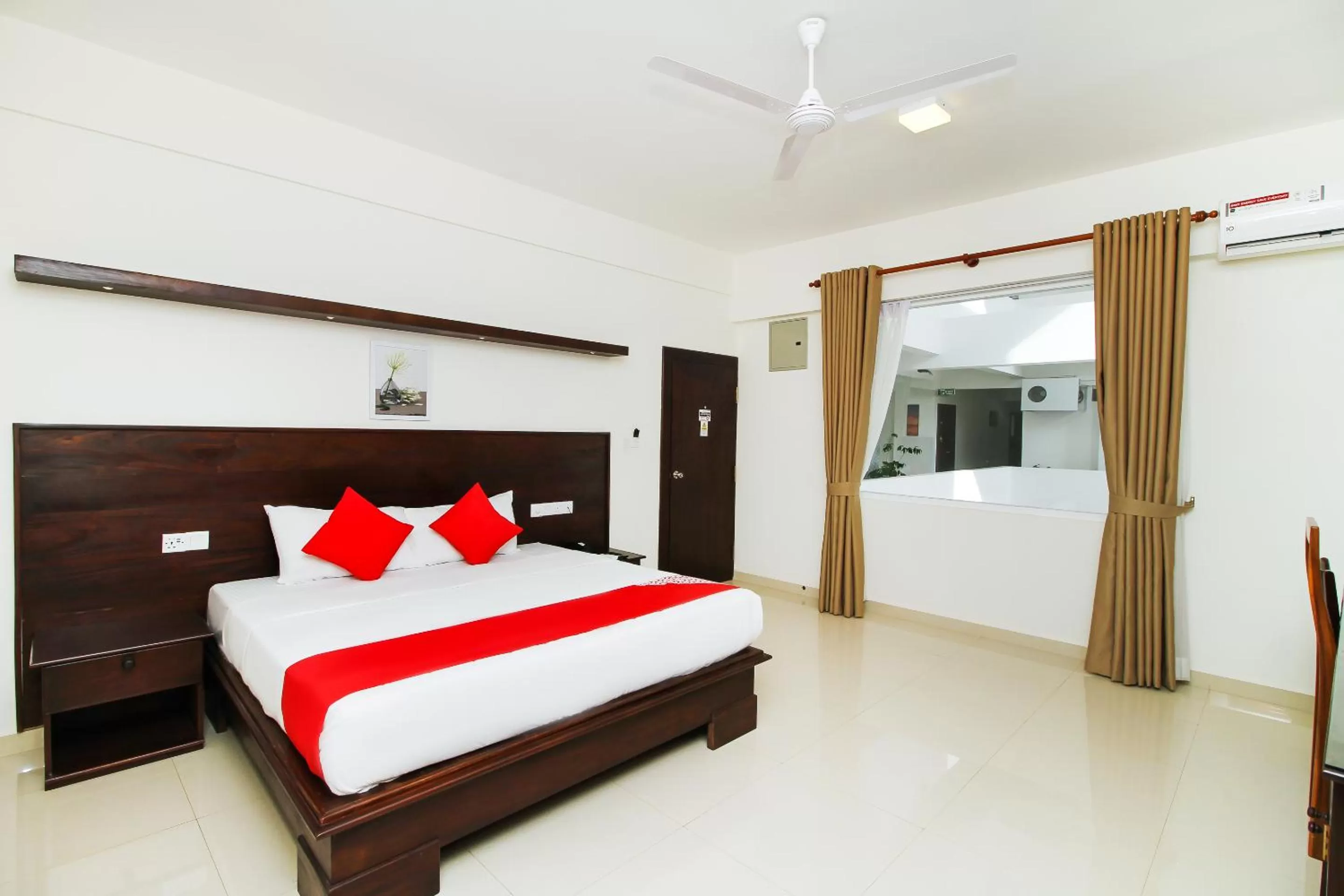 Bedroom, Bed in Hotel Nelly Marine