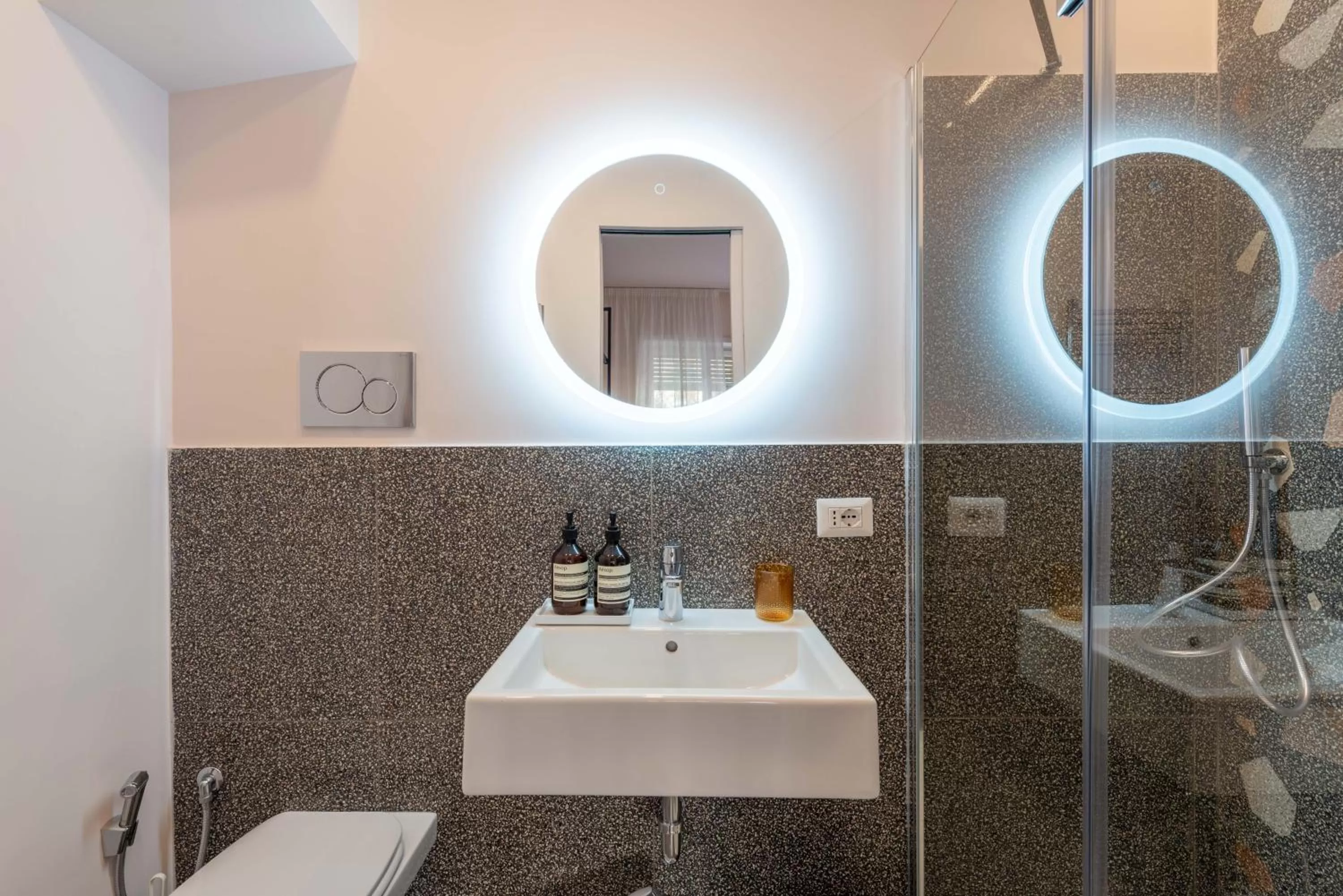 Bathroom in MARCANTONIO HOME ROME - Vatican -