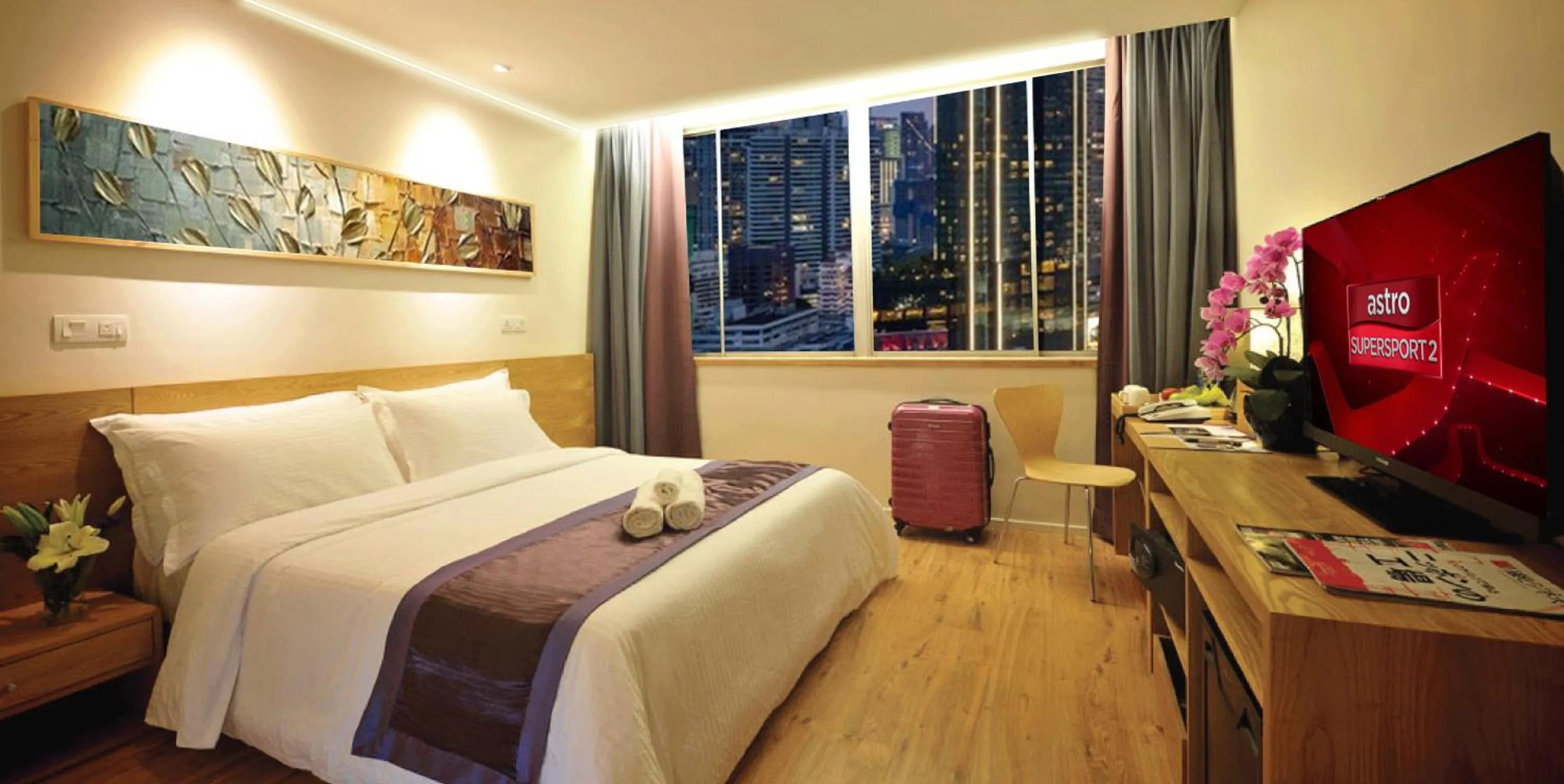 Photo of the whole room, Bed in de King Hotel KLCC