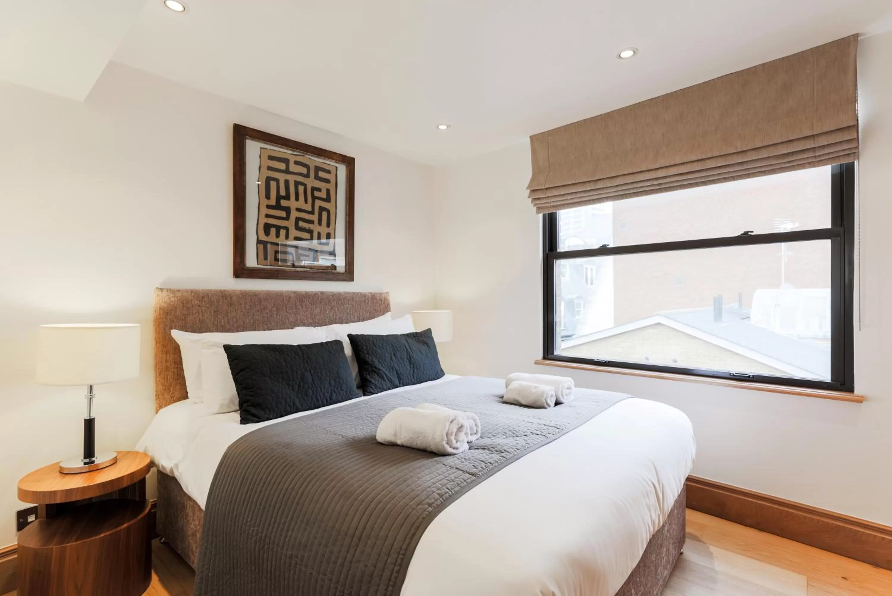 Bedroom, Bed in Monument Apartments