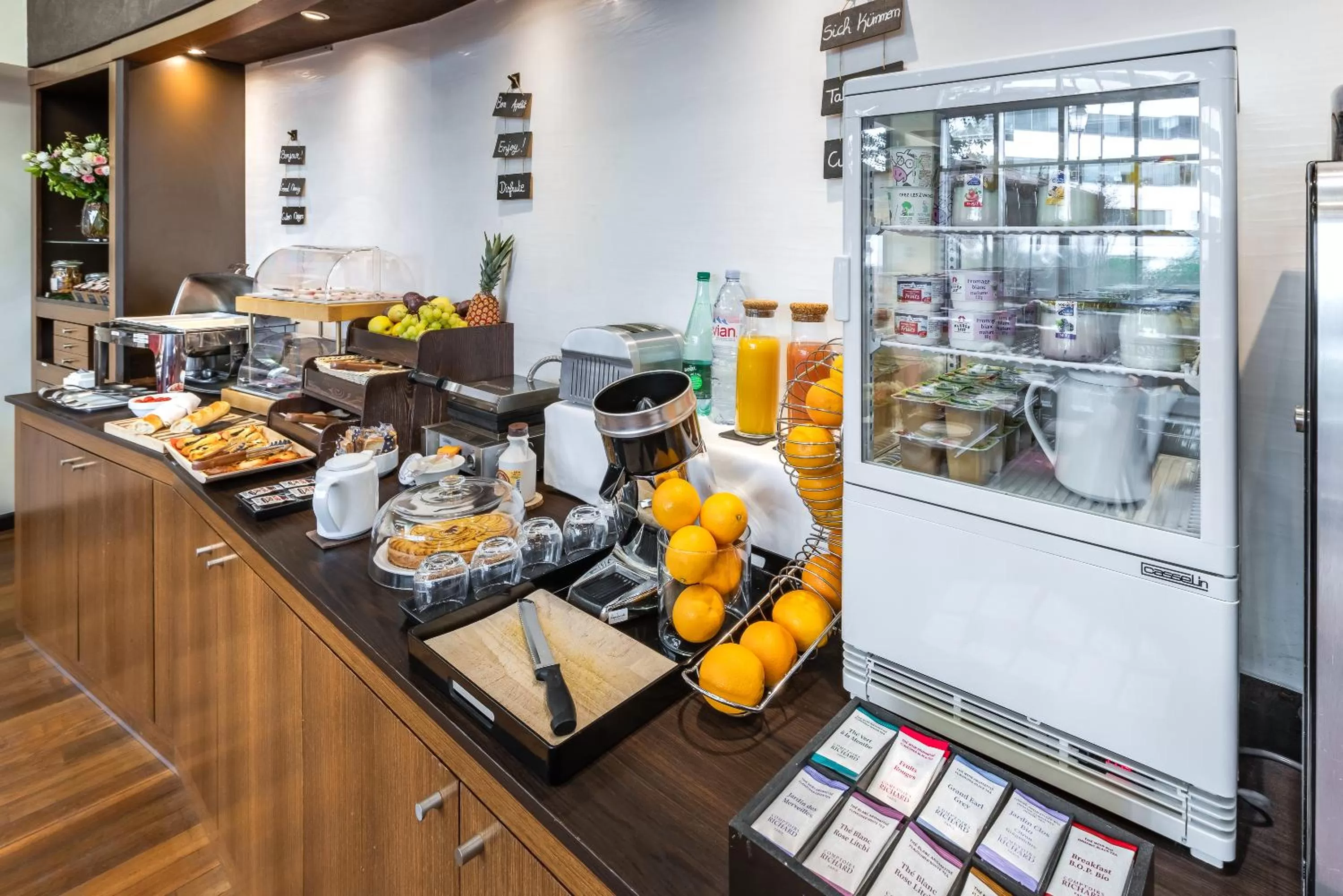 Buffet breakfast in Hotel de Berny