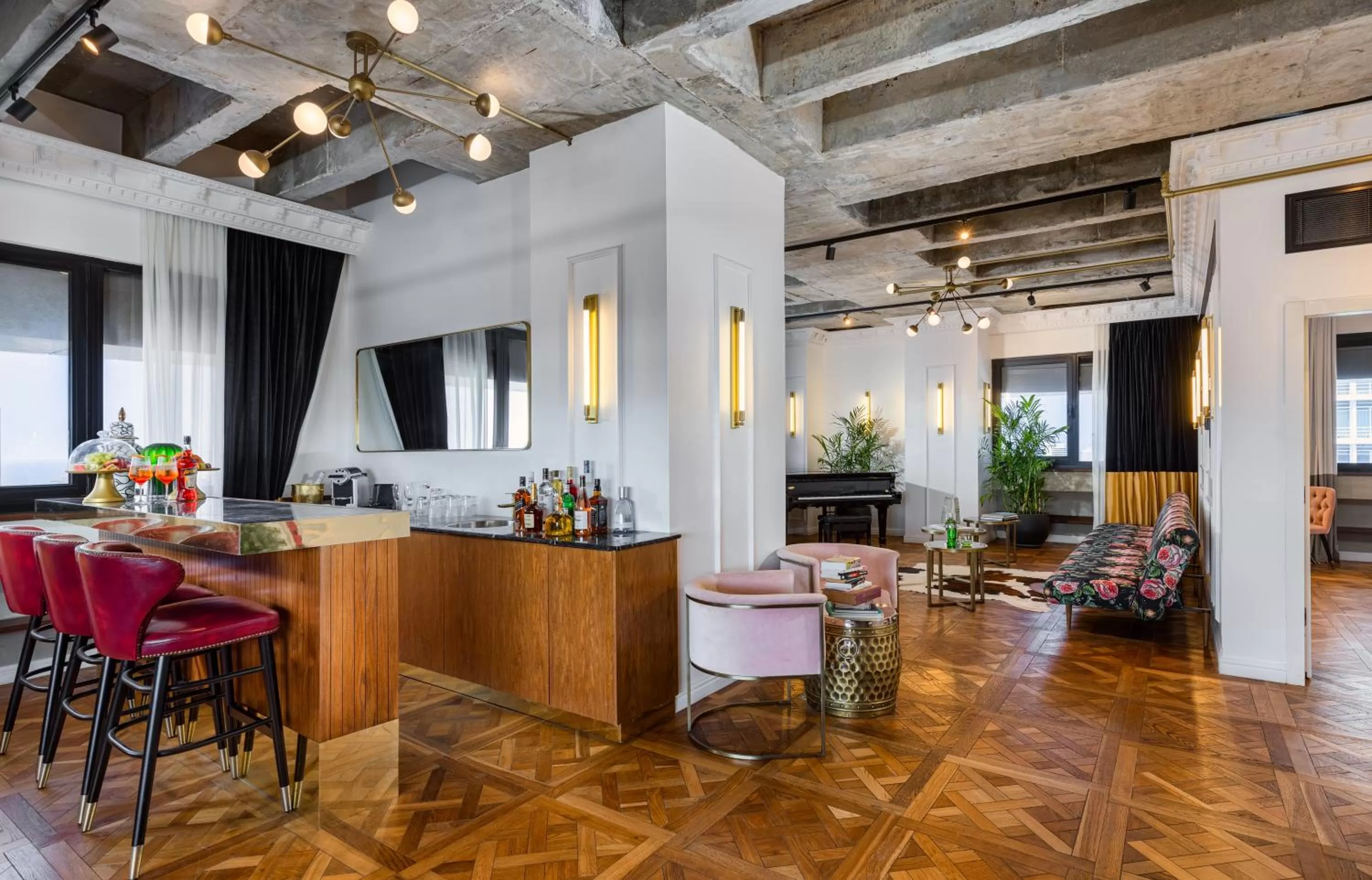 Lounge or bar in Brown BoBo, a member of Brown Hotels